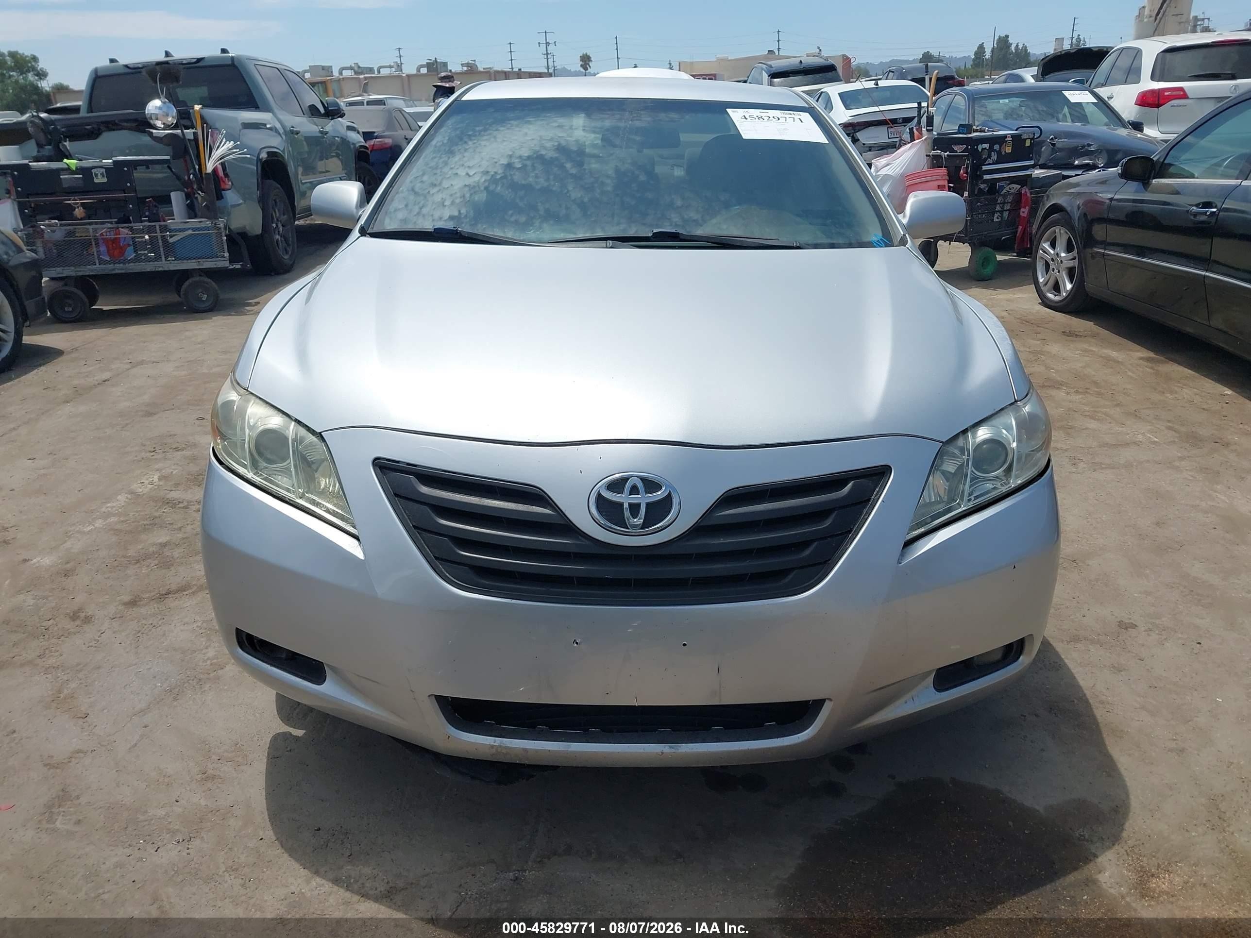 2009 Toyota Camry Le Silver vin: 4T4BE46KX9R077170