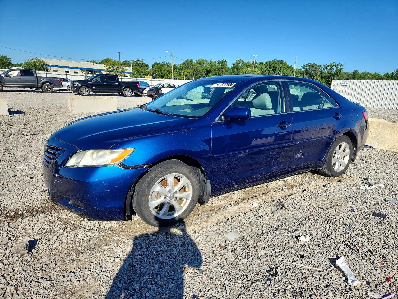 2009 Toyota Camry Le Blue vin: 4T4BE46KX9R082868