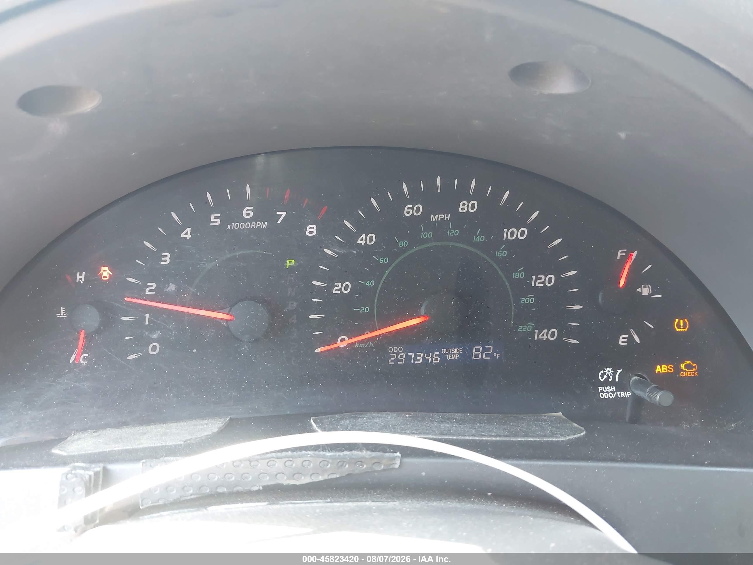 2009 Toyota Camry Le Silver vin: 4T4BE46KX9R087844
