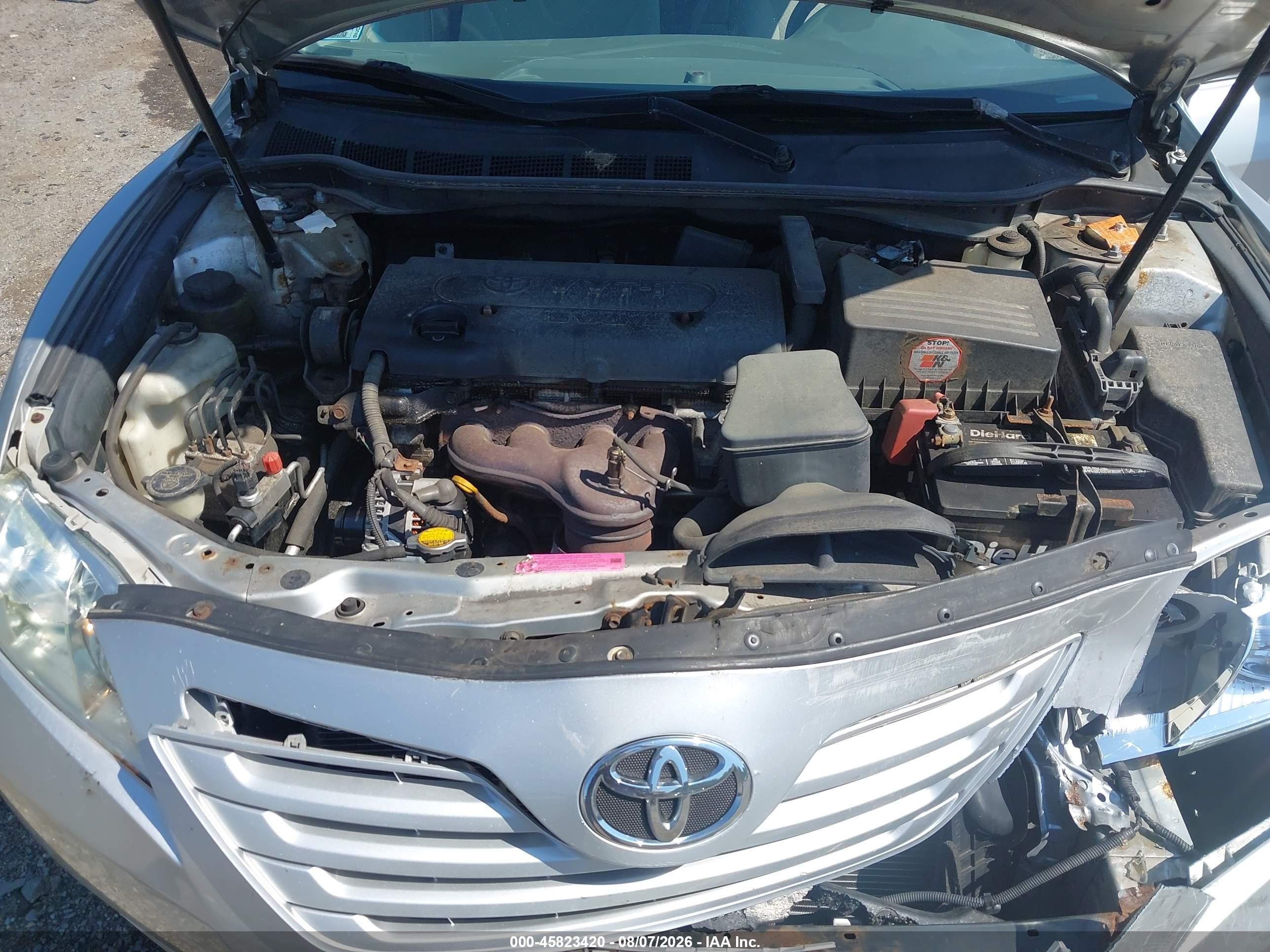 2009 Toyota Camry Le Silver vin: 4T4BE46KX9R087844