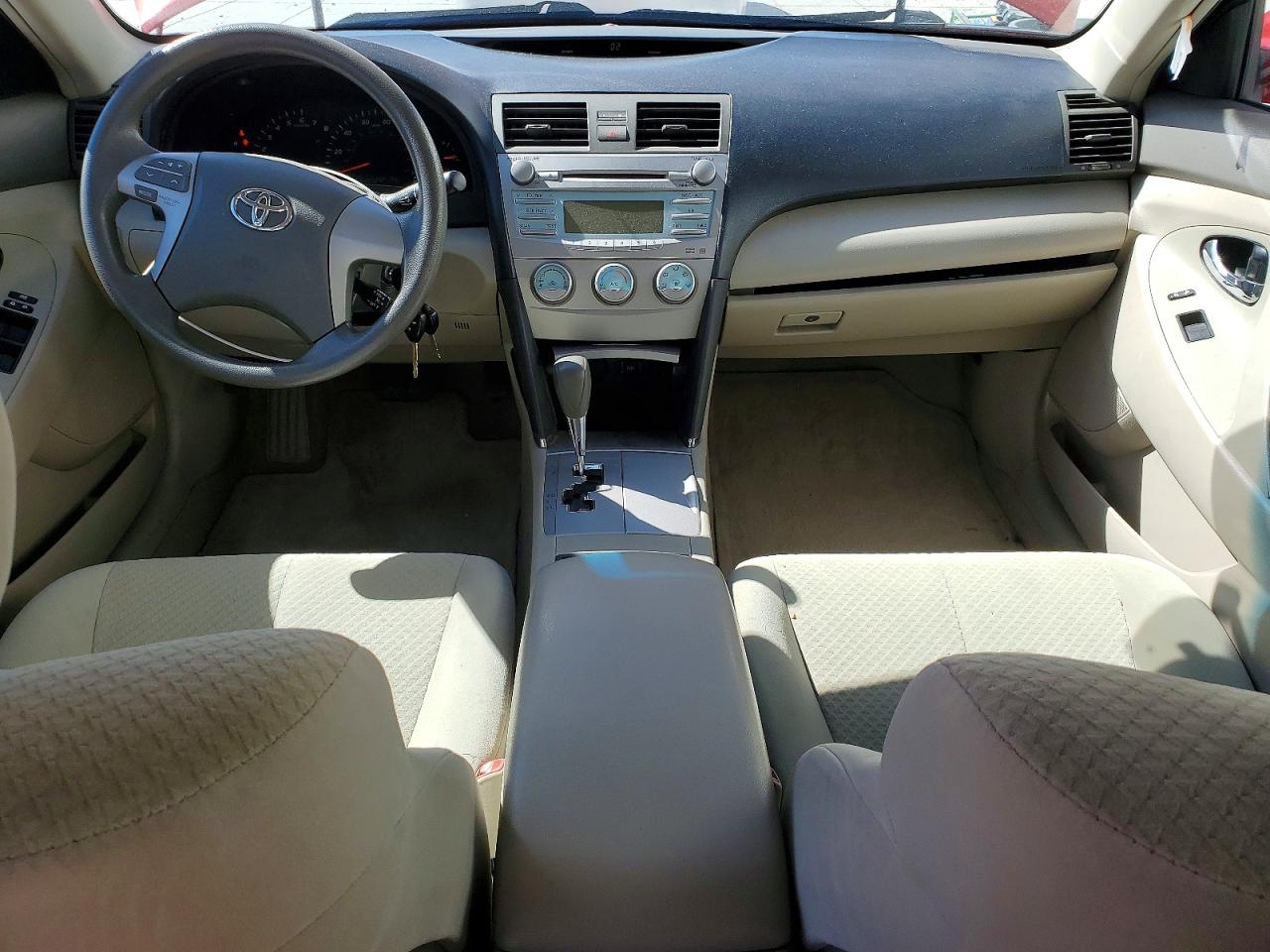 2009 Toyota Camry Le Красный vin: 4T4BE46KX9R088394