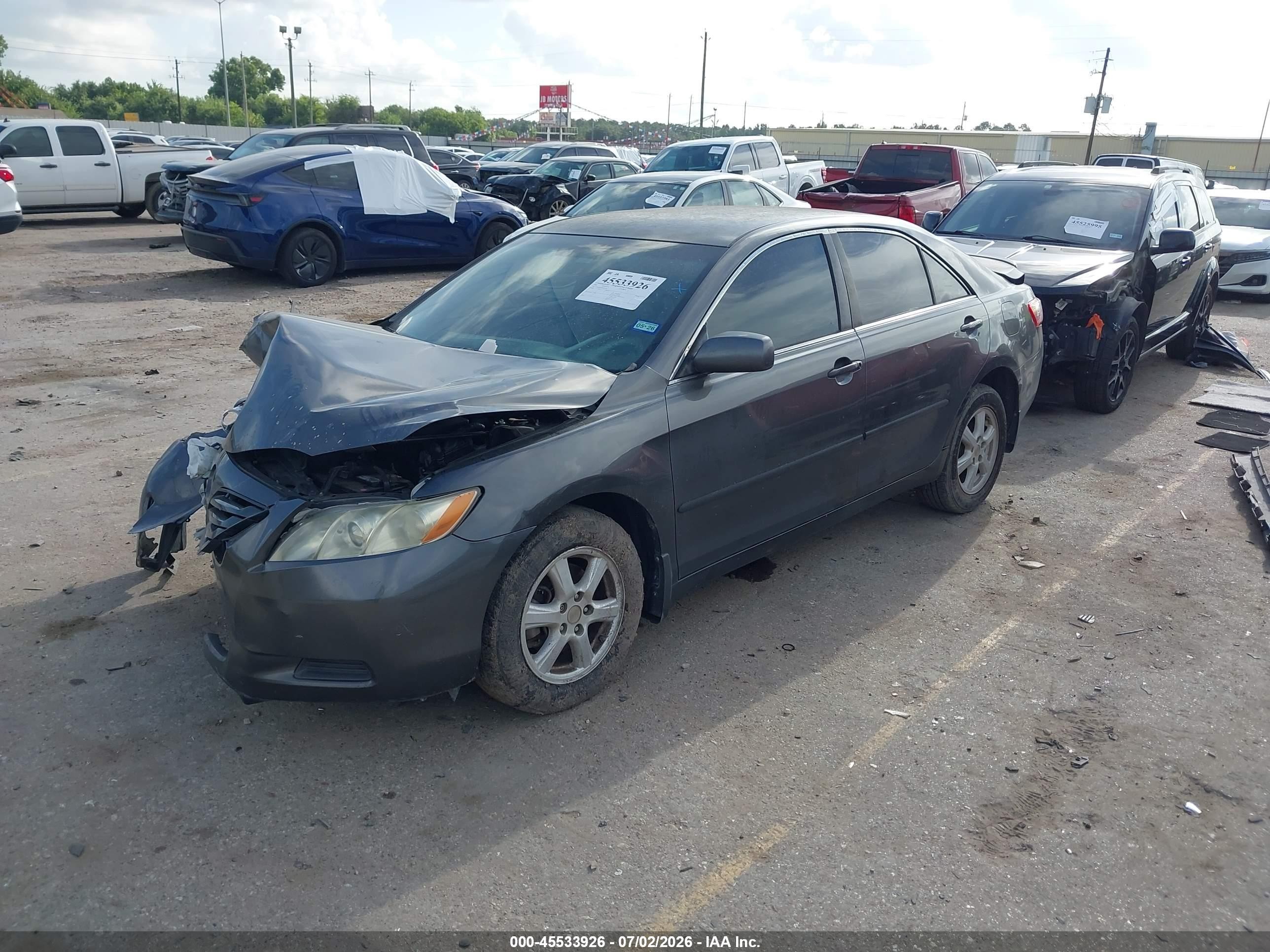 2009 Toyota Camry Le Gray vin: 4T4BE46KX9R091795