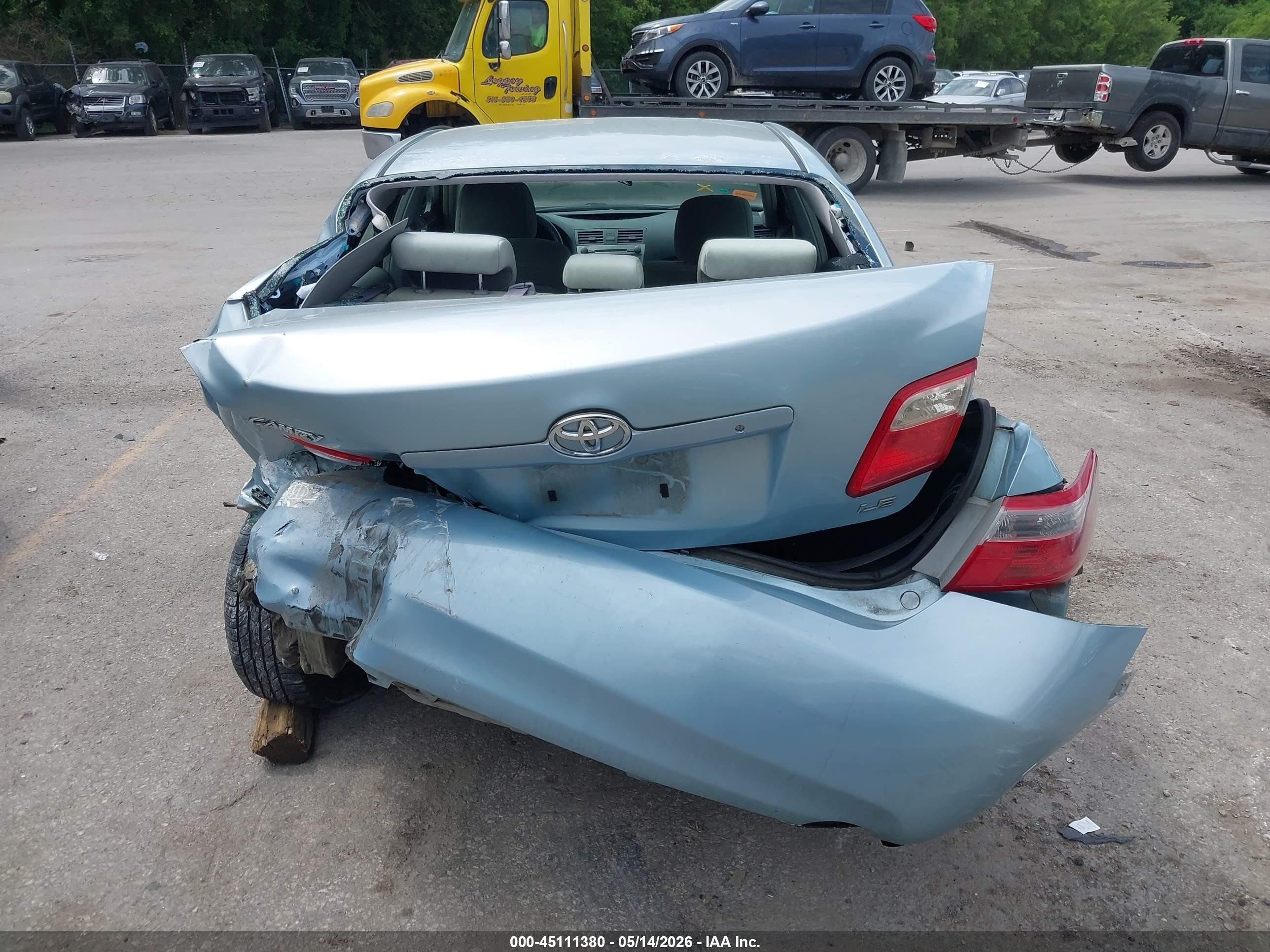 2009 Toyota Camry Le Blue vin: 4T4BE46KX9R092350