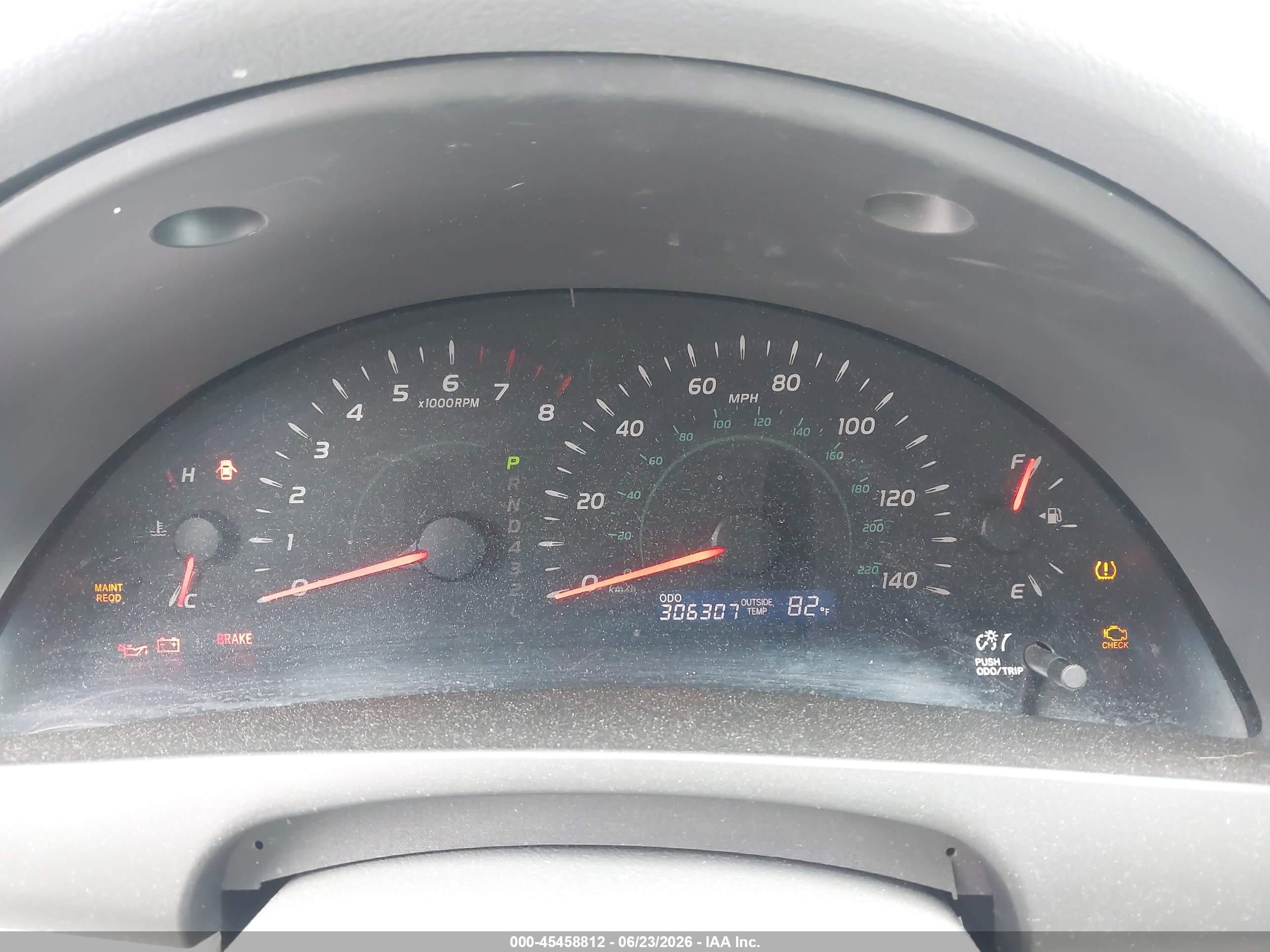 2009 Toyota Camry Le Gray vin: 4T4BE46KX9R093577