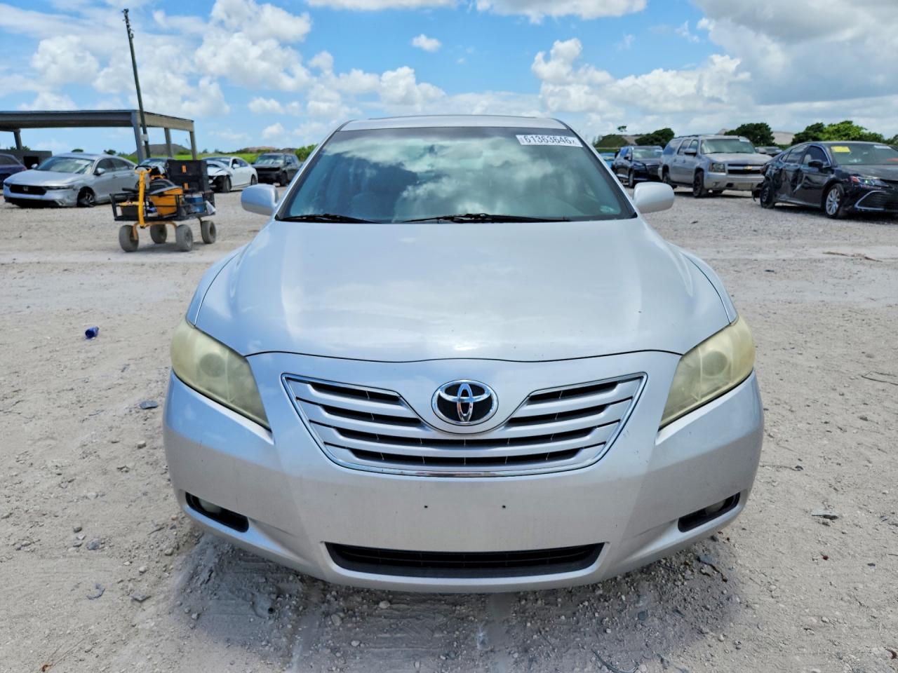 2009 Toyota Camry Xle Серебряный vin: 4T4BE46KX9R095507