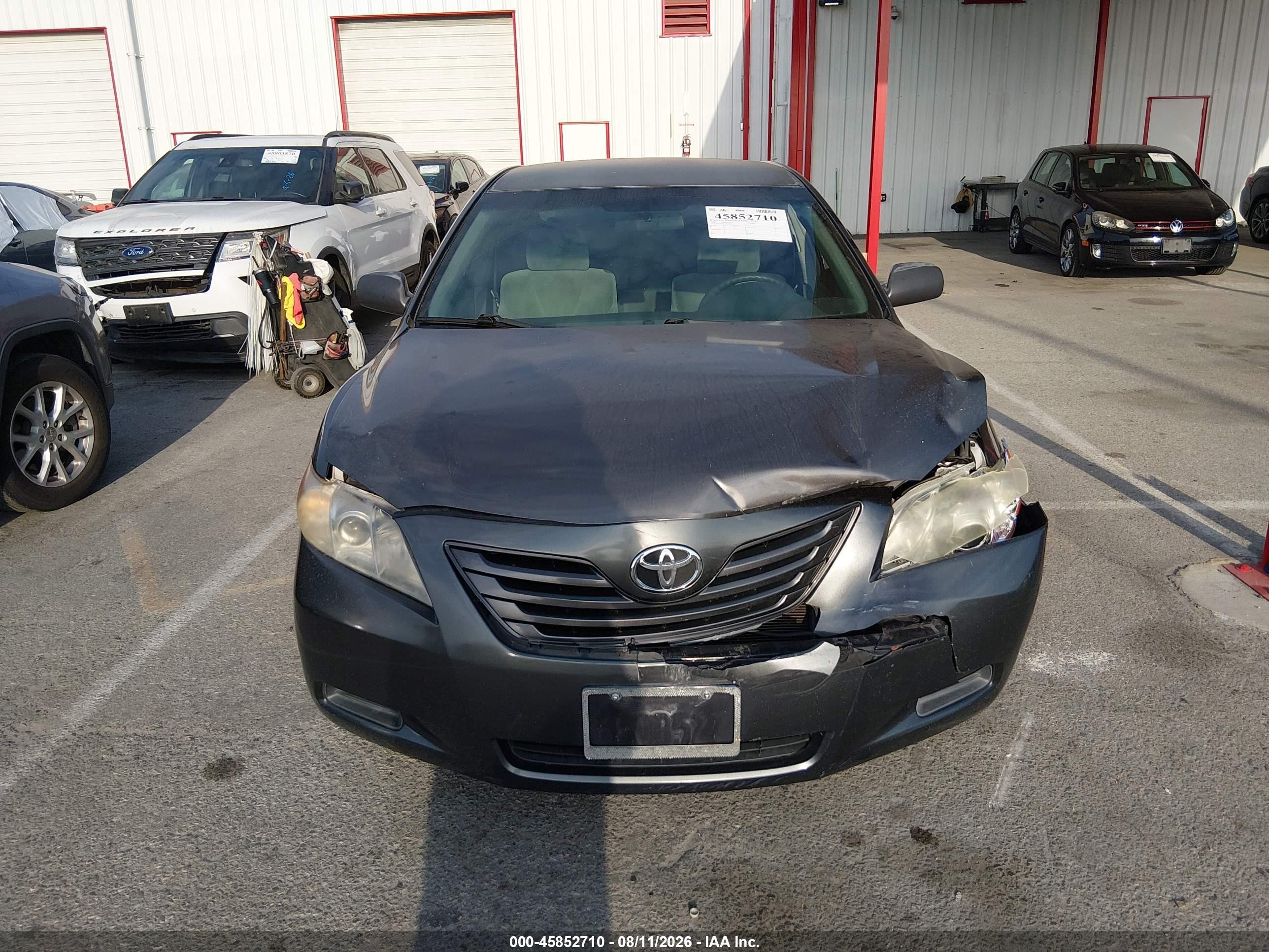 2009 Toyota Camry Le Gray vin: 4T4BE46KX9R103878