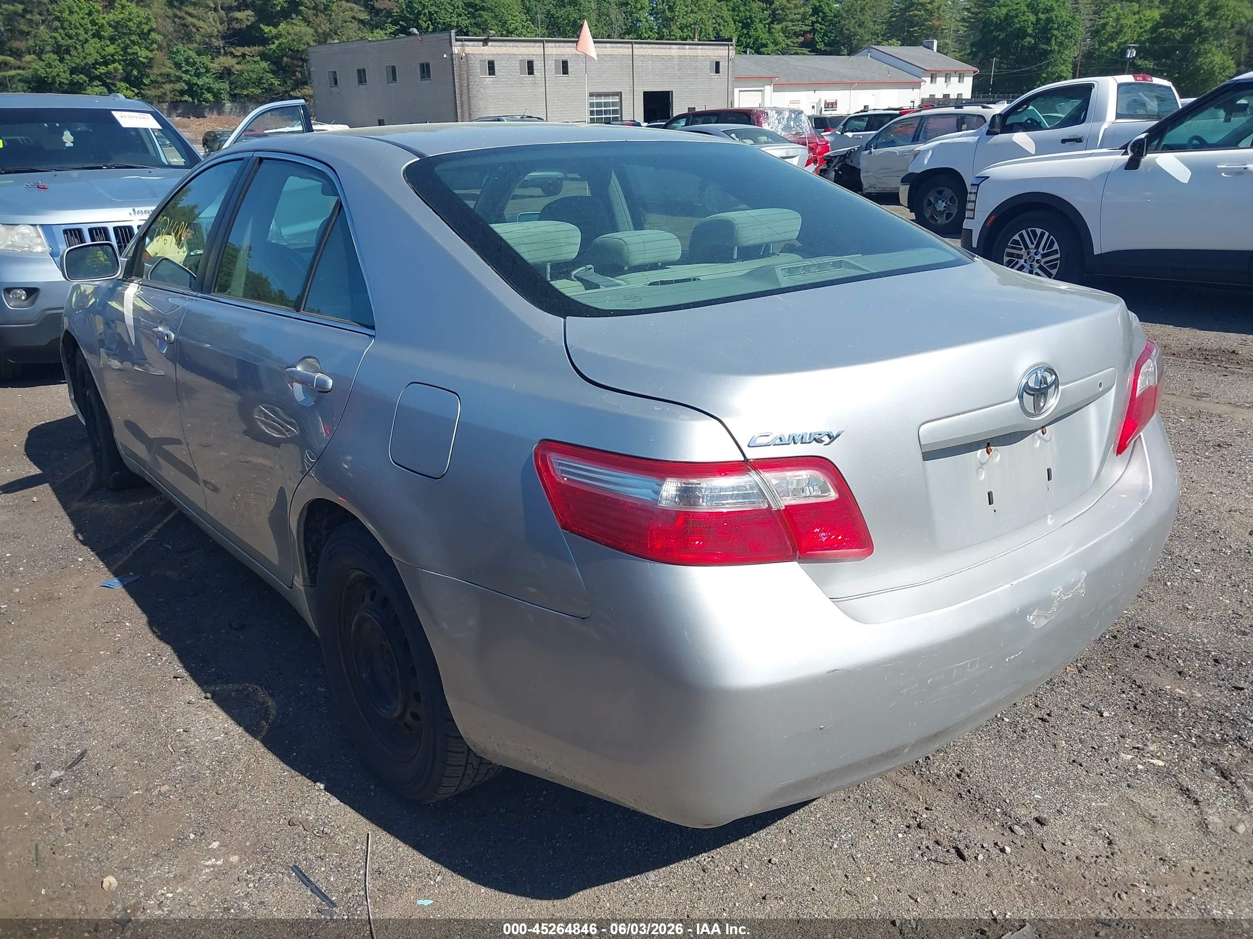 2009 Toyota Camry   Silver vin: 4T4BE46KX9R104643