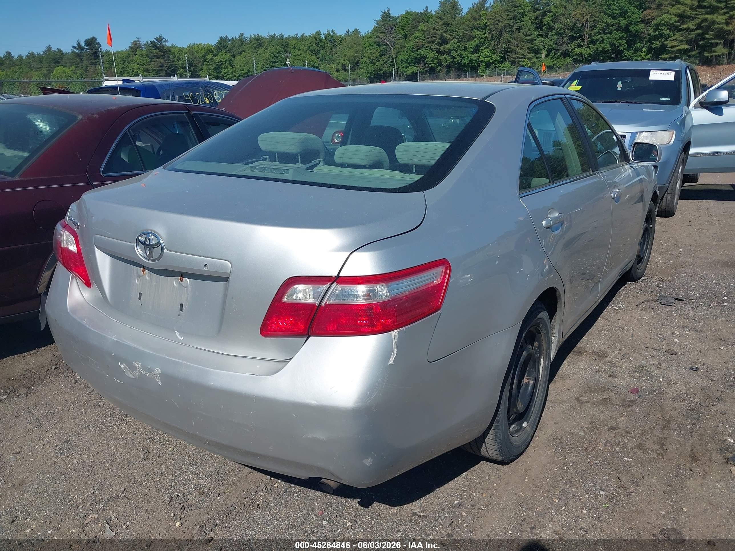 2009 Toyota Camry   Silver vin: 4T4BE46KX9R104643