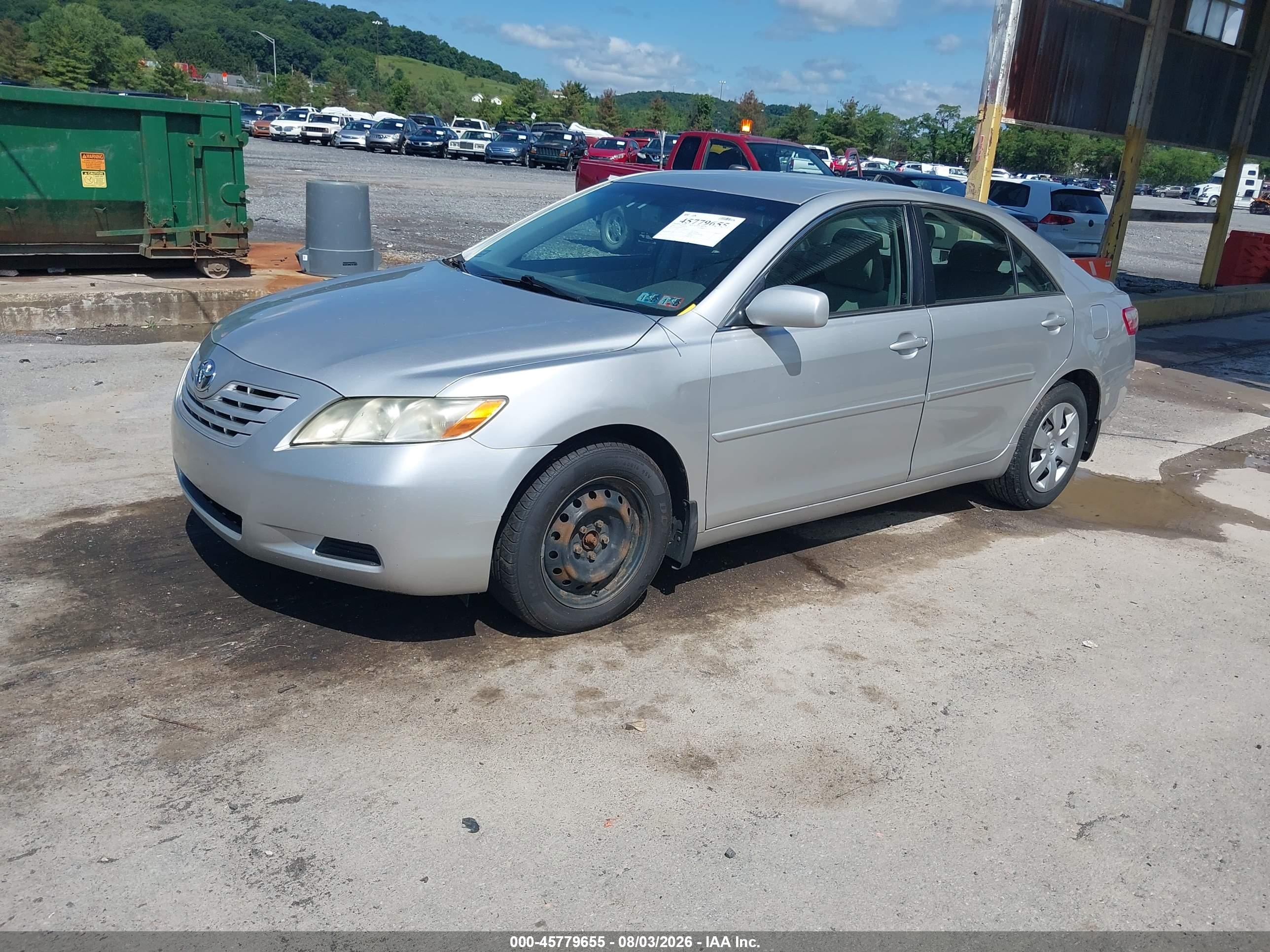 2009 Toyota Camry Le Silver vin: 4T4BE46KX9R112189