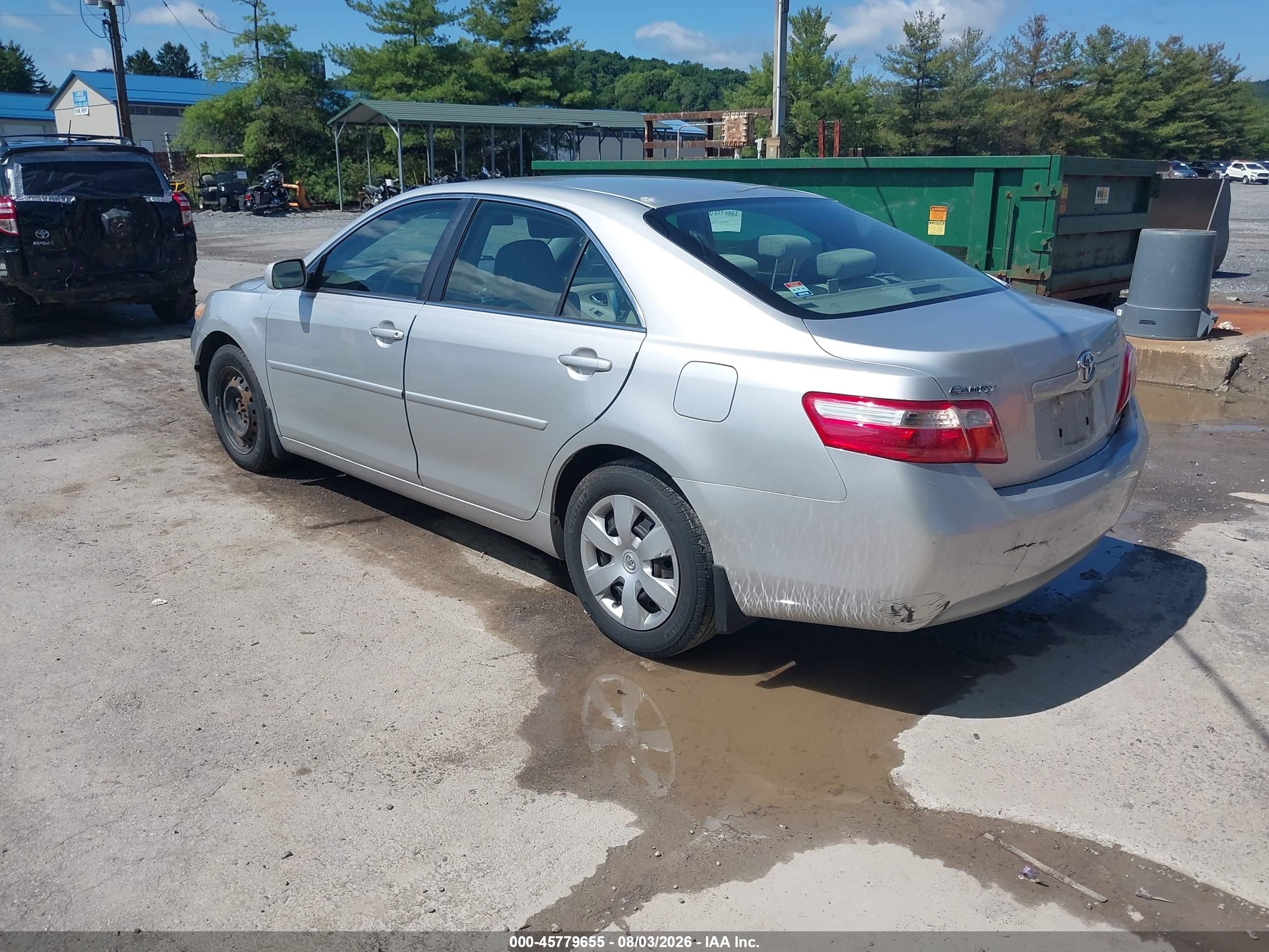2009 Toyota Camry Le Silver vin: 4T4BE46KX9R112189