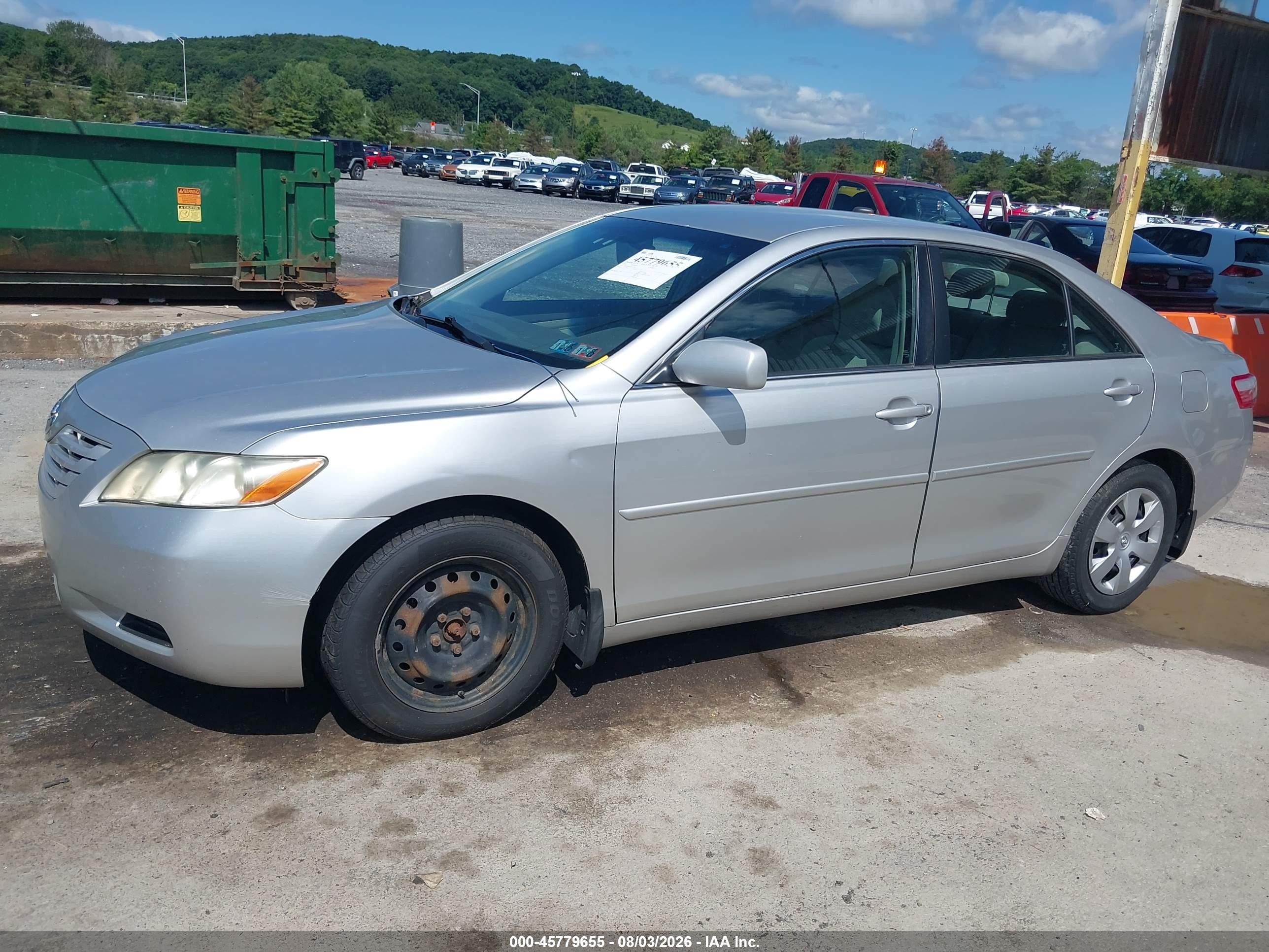 2009 Toyota Camry Le Silver vin: 4T4BE46KX9R112189