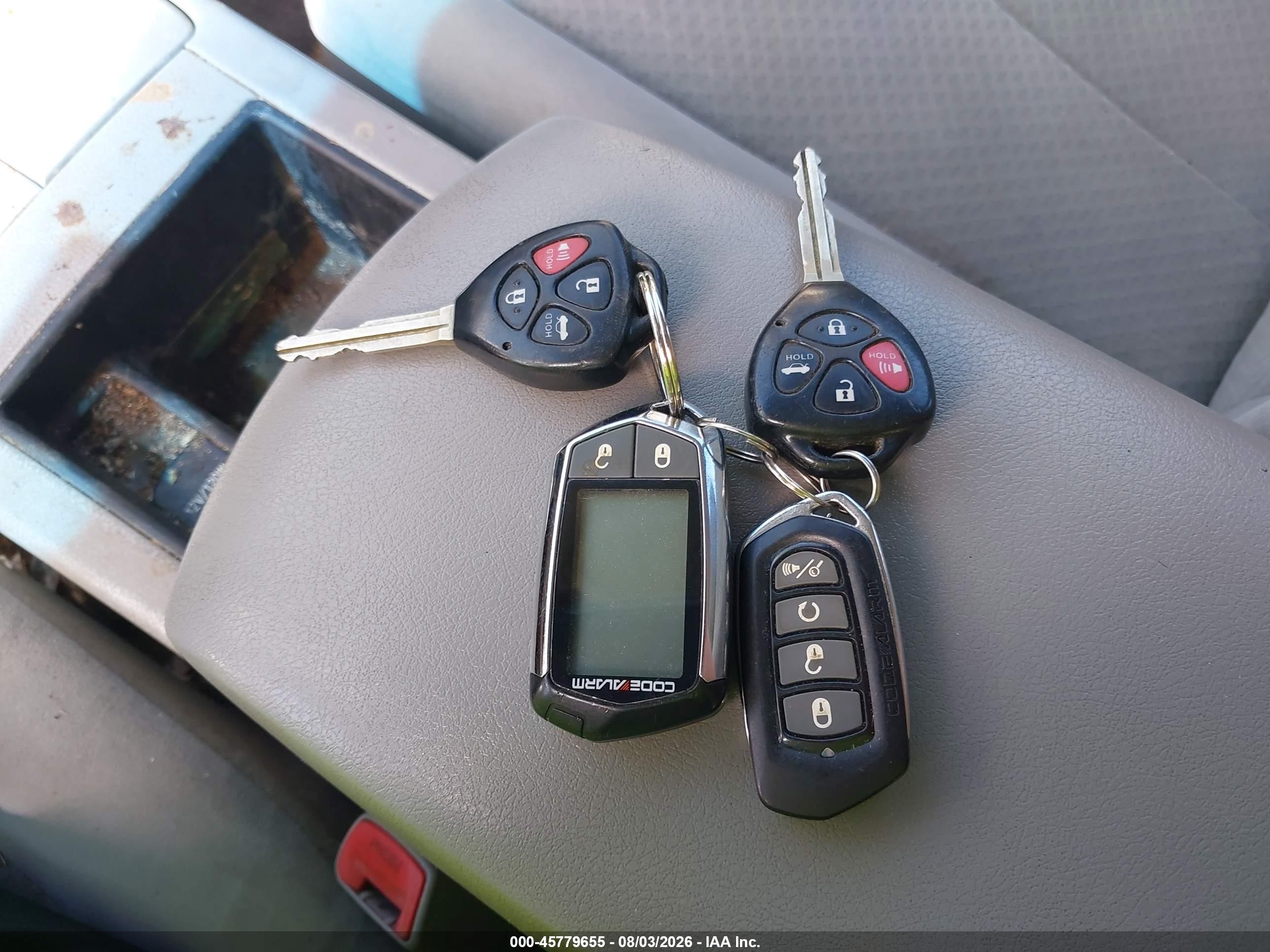 2009 Toyota Camry Le Silver vin: 4T4BE46KX9R112189