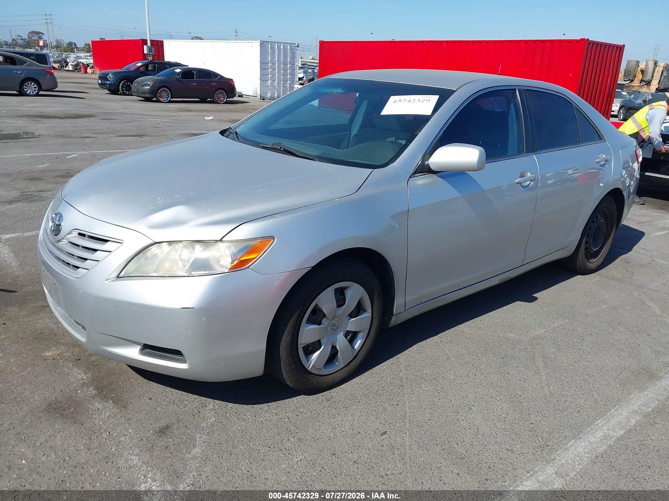 2009 Toyota Camry Le Серебряный vin: 4T4BE46KX9R126030