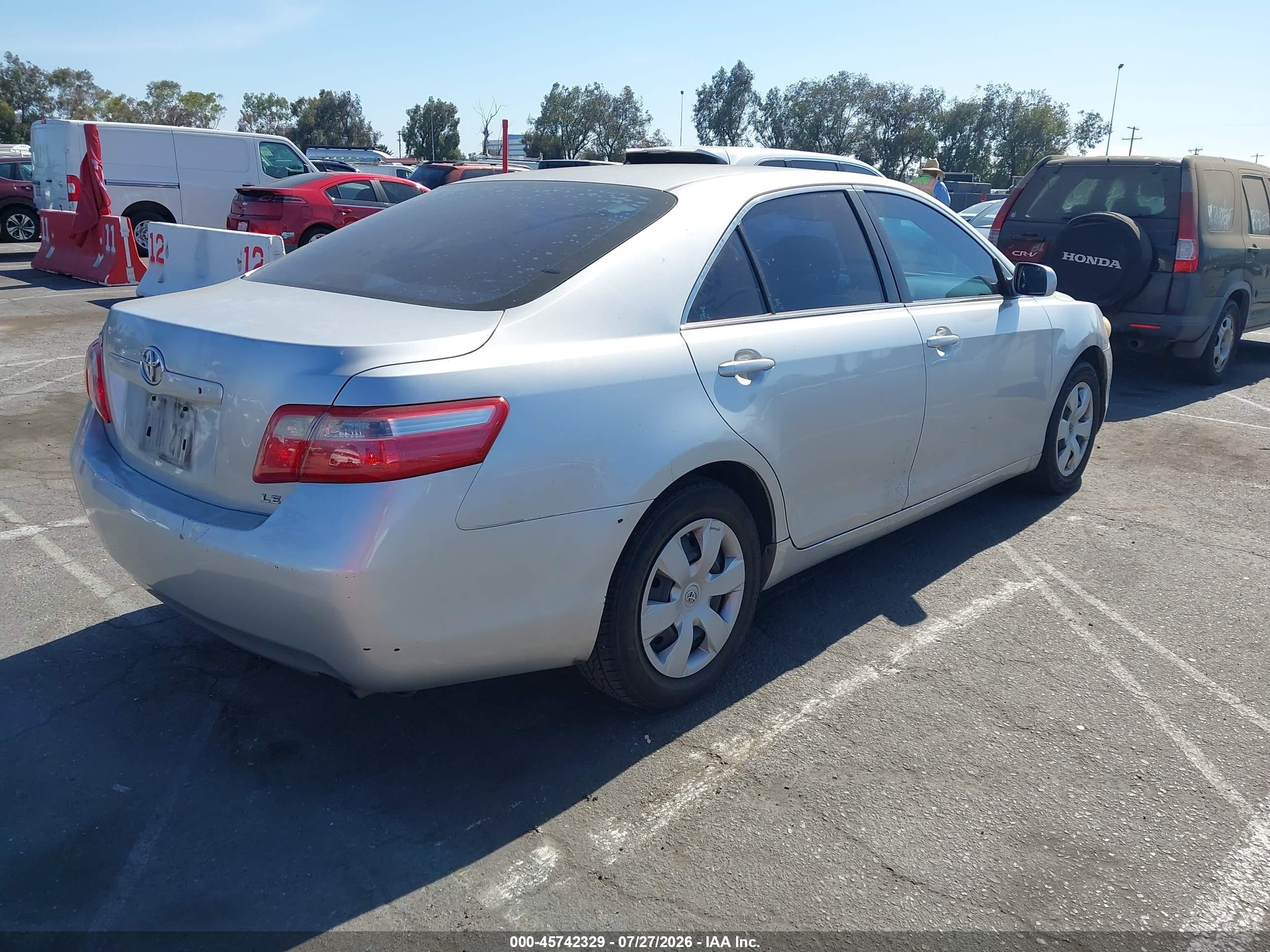 2009 Toyota Camry Le Серебряный vin: 4T4BE46KX9R126030