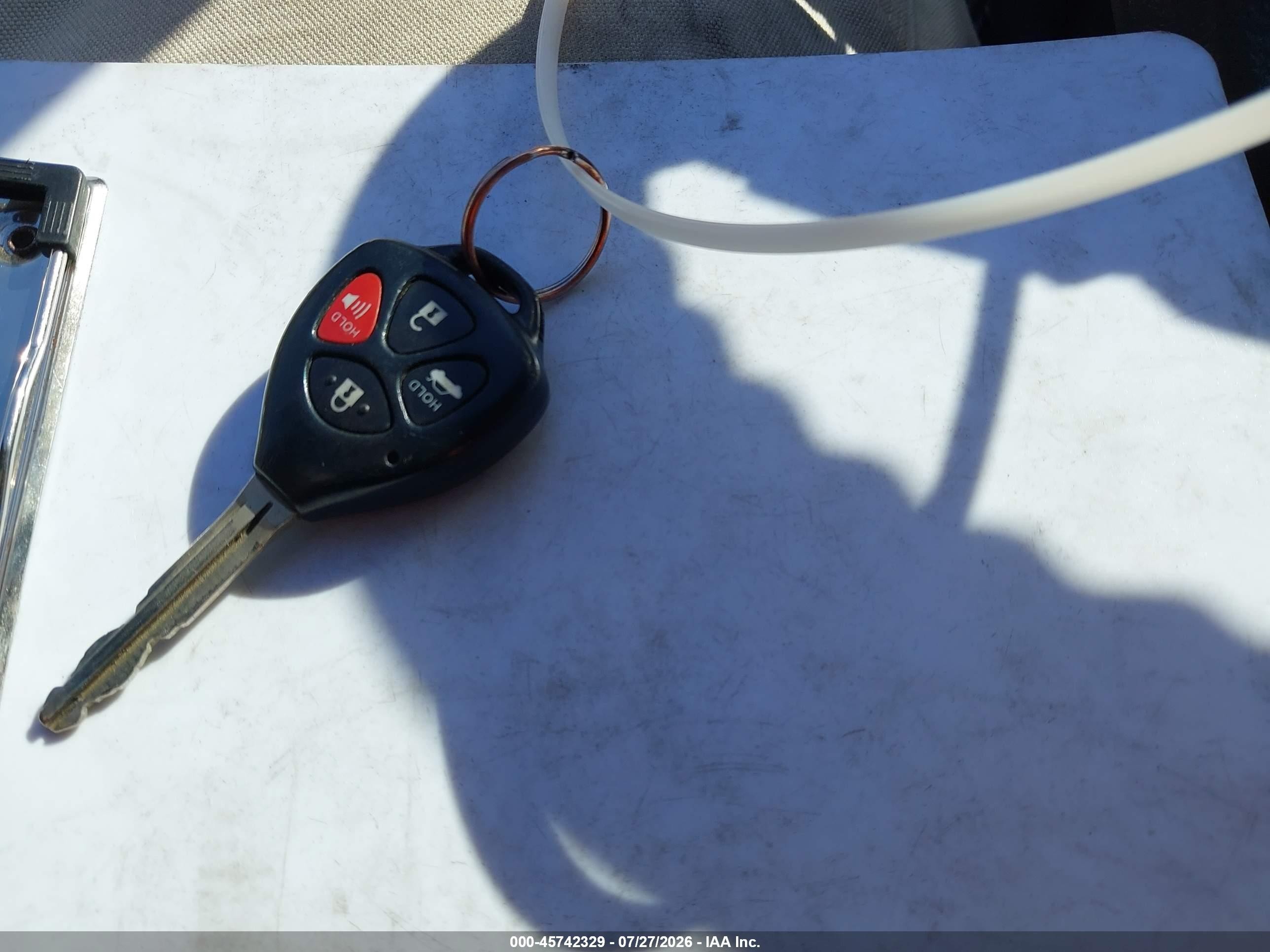 2009 Toyota Camry Le Серебряный vin: 4T4BE46KX9R126030