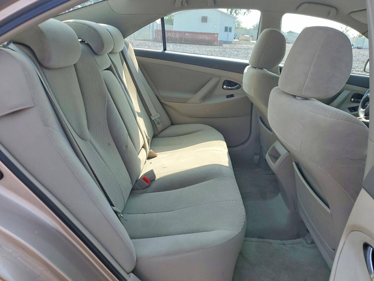 2009 Toyota Camry Le Желто-коричневый vin: 4T4BE46KX9R131731
