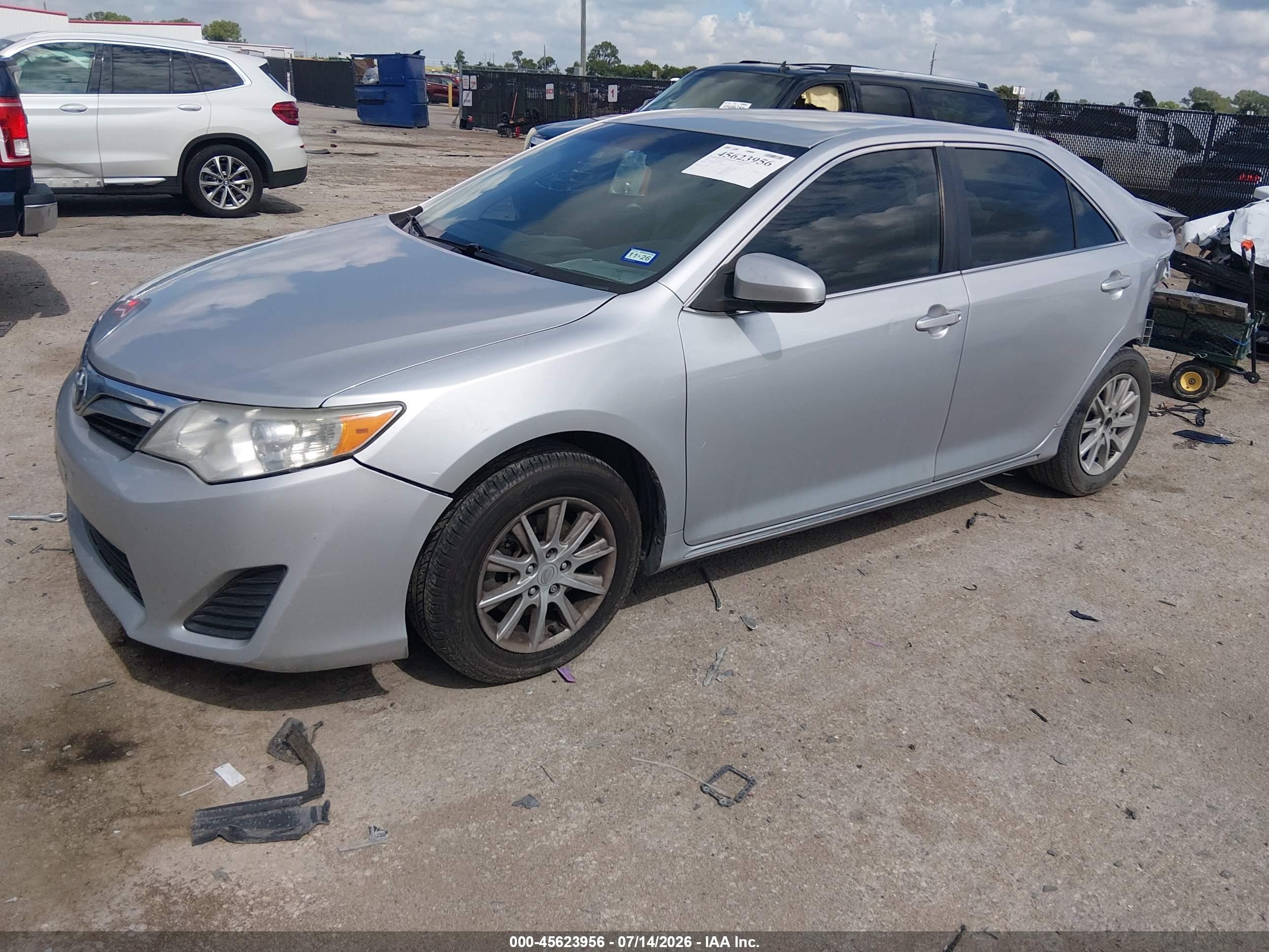 2012 Toyota Camry Le Silver vin: 4T4BF1FK0CR166085