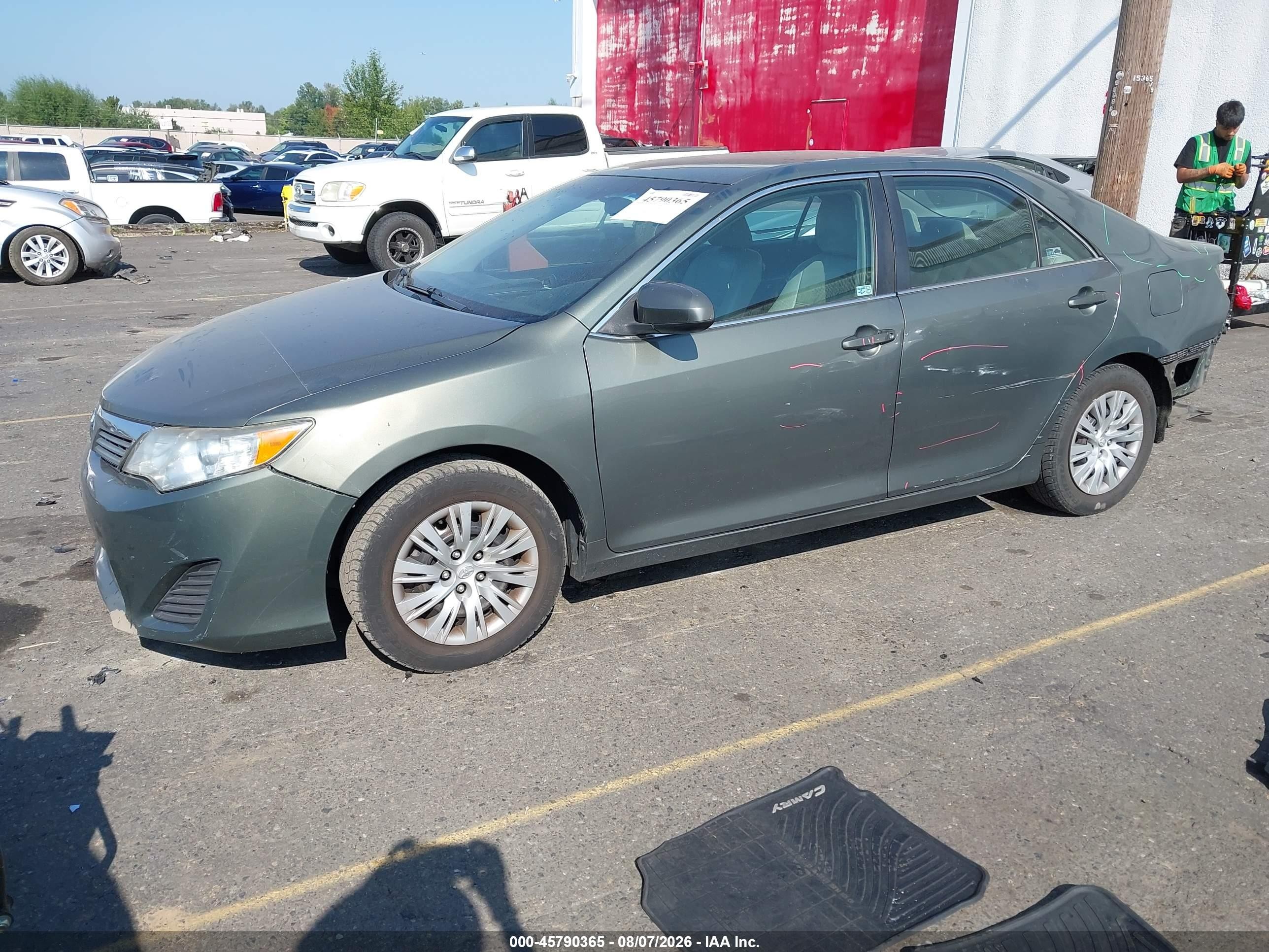 2012 Toyota Camry L Серебряный vin: 4T4BF1FK0CR184215