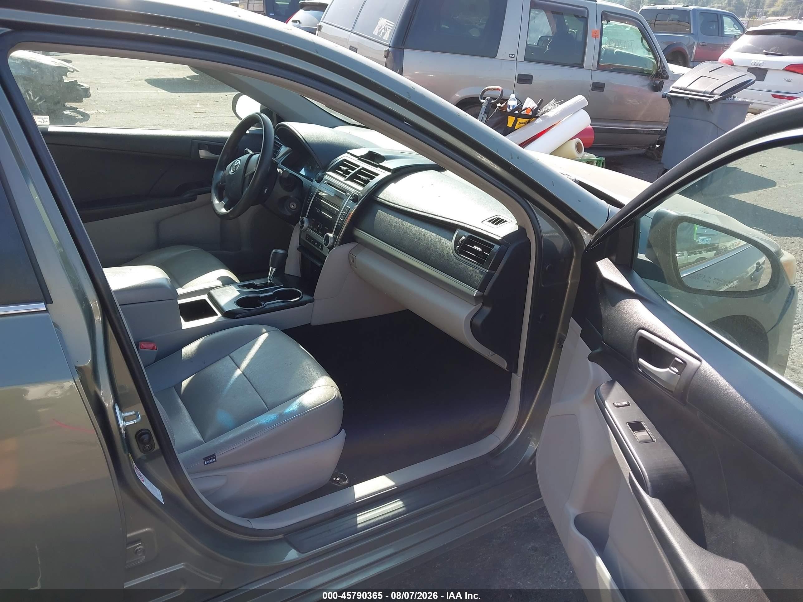 2012 Toyota Camry L Серебряный vin: 4T4BF1FK0CR184215