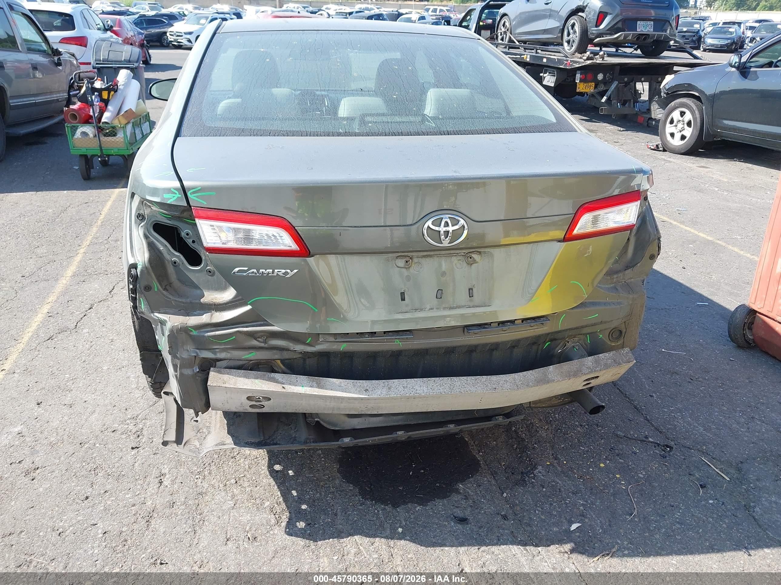 2012 Toyota Camry L Серебряный vin: 4T4BF1FK0CR184215
