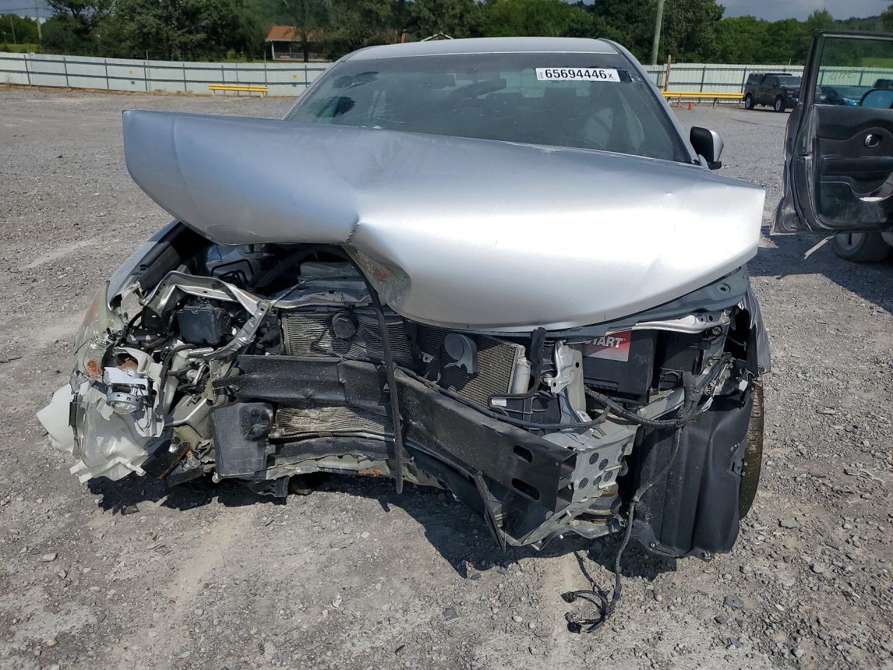 2012 Toyota Camry Le Silver vin: 4T4BF1FK0CR193352
