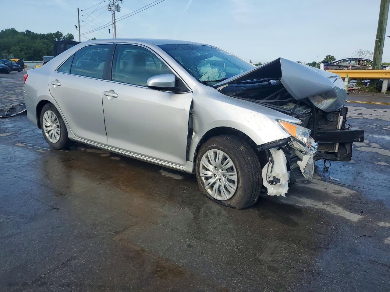 2012 Toyota Camry Le Silver vin: 4T4BF1FK0CR193352