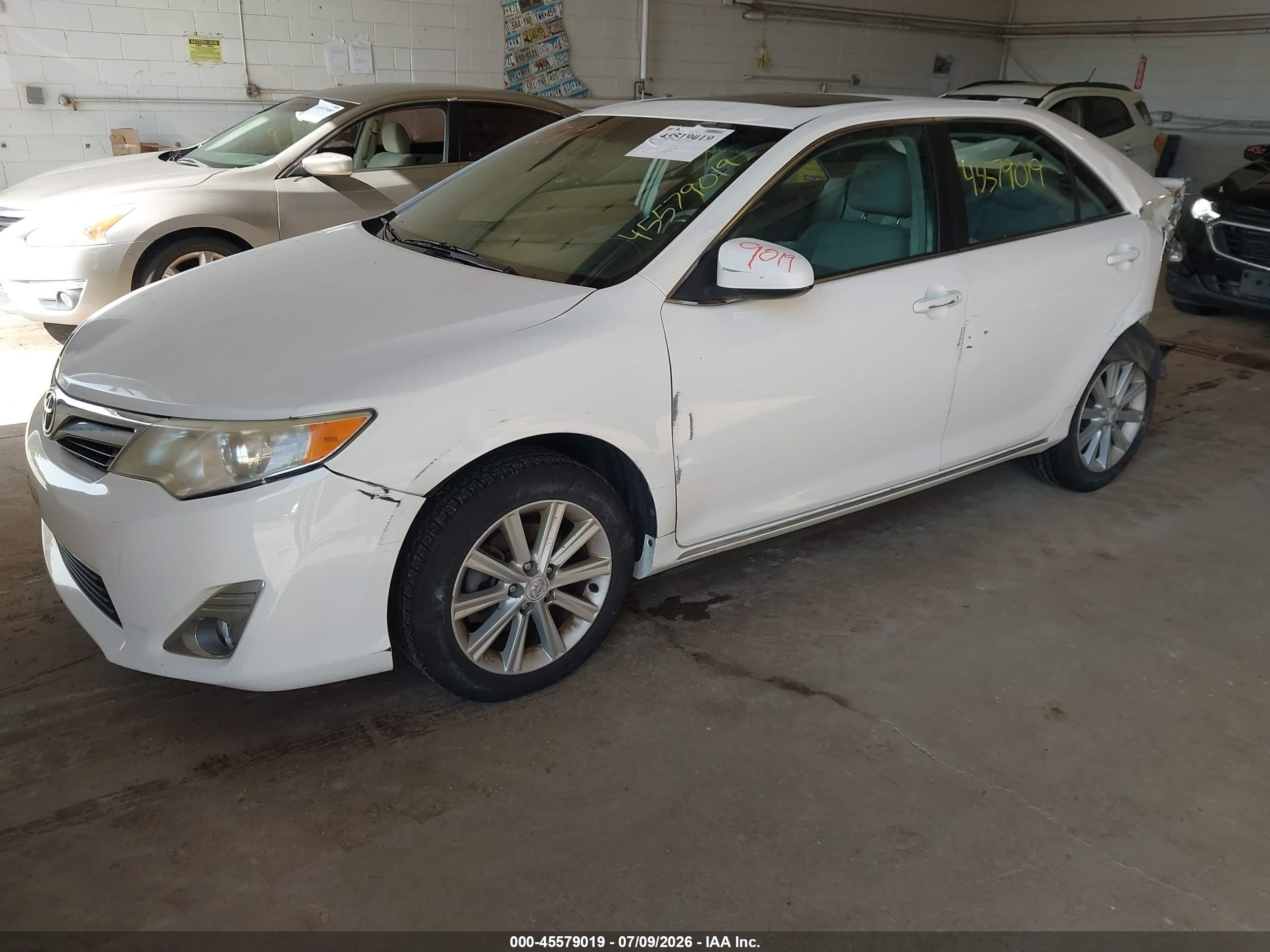 2012 Toyota Camry Xle White vin: 4T4BF1FK0CR201790