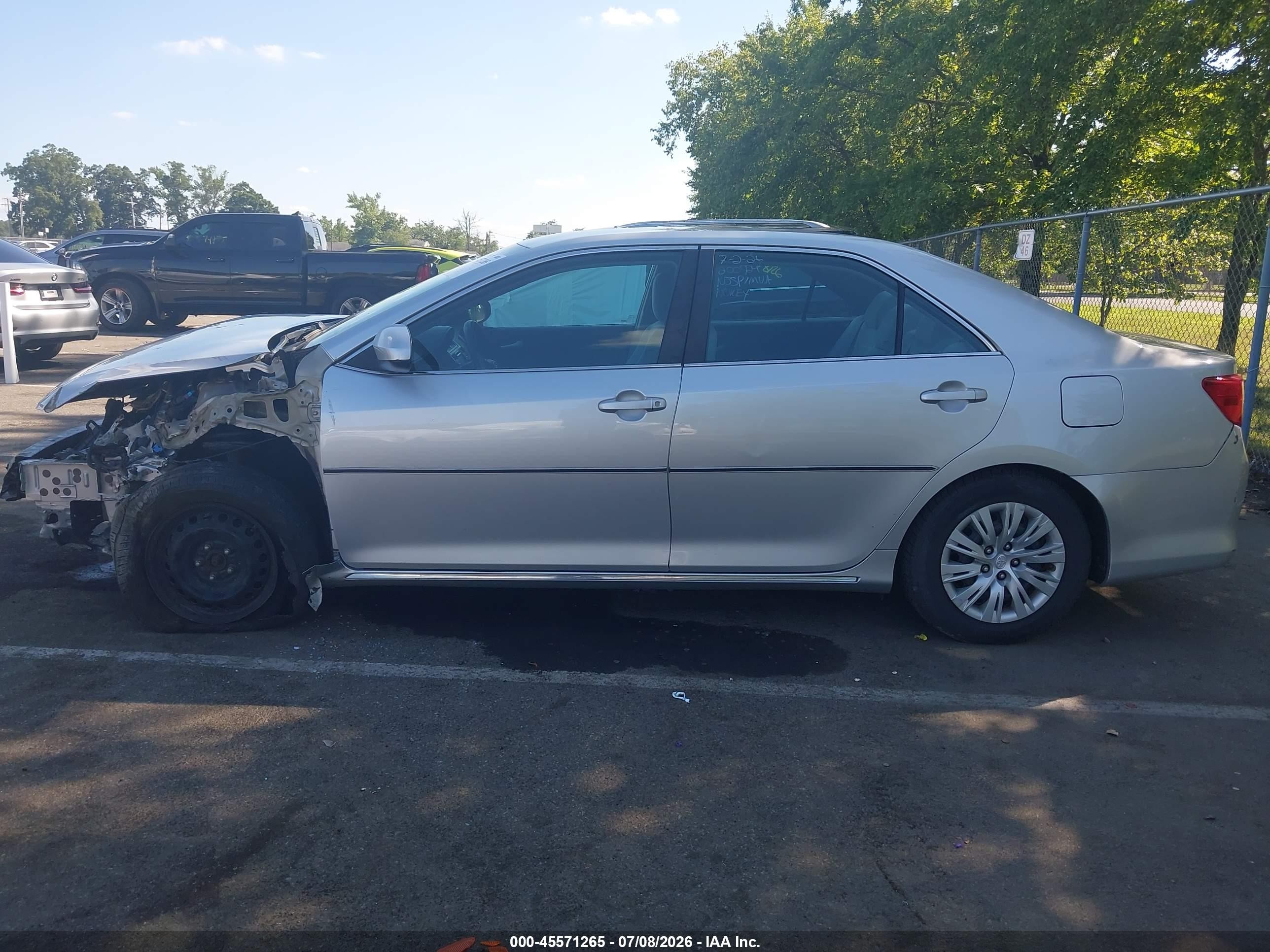 2012 Toyota Camry Le Silver vin: 4T4BF1FK0CR237558