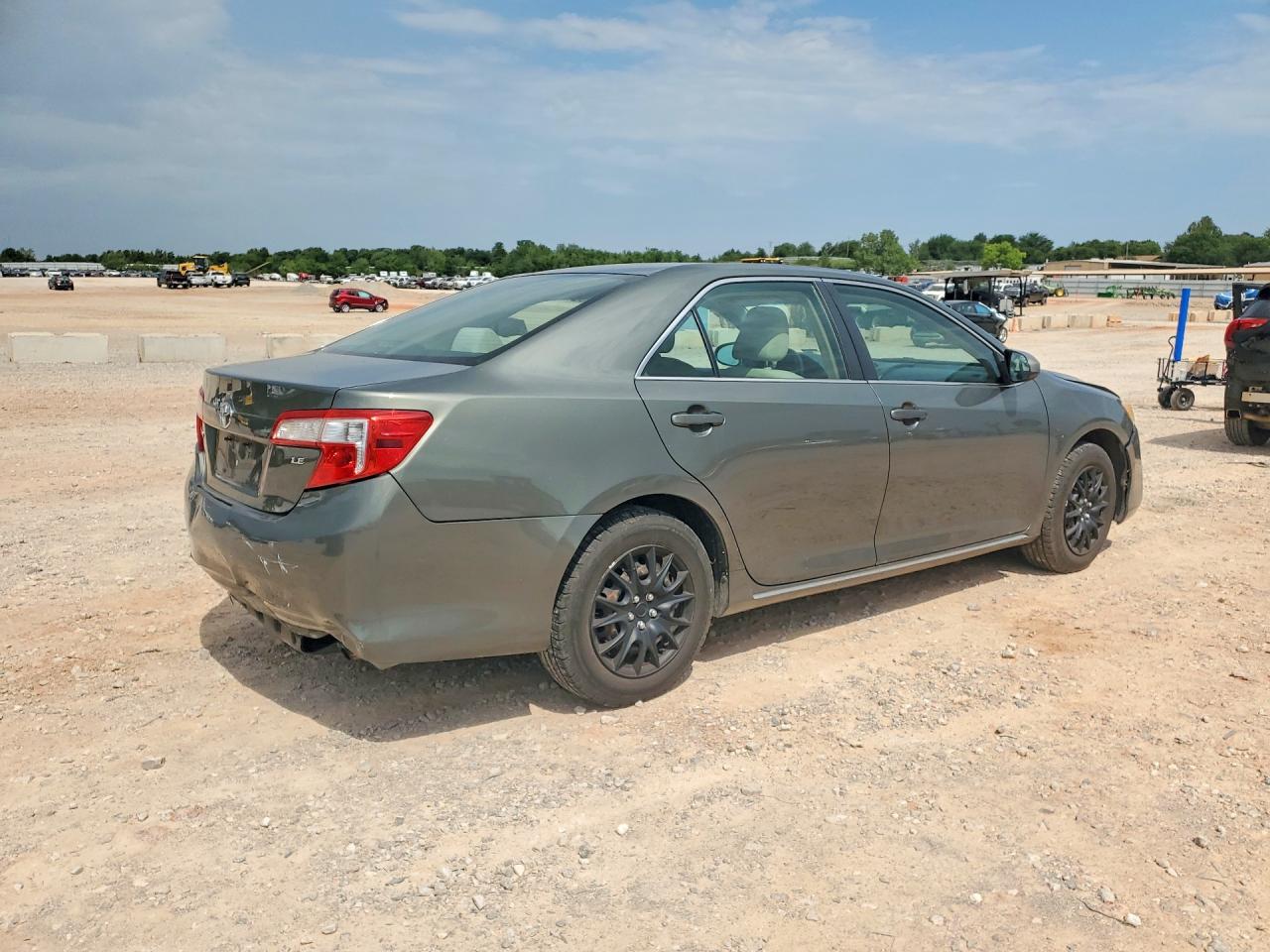 2012 Toyota Camry Le Зеленый vin: 4T4BF1FK0CR259625