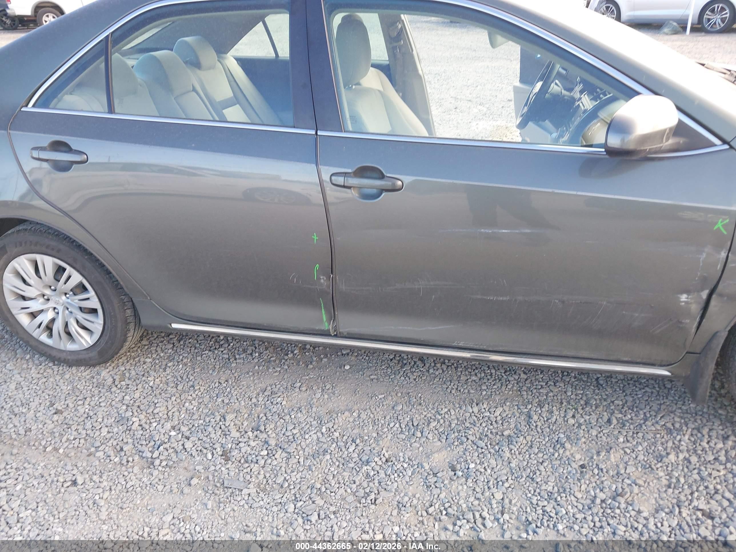 2013 Toyota Camry Le Gray vin: 4T4BF1FK0DR278631