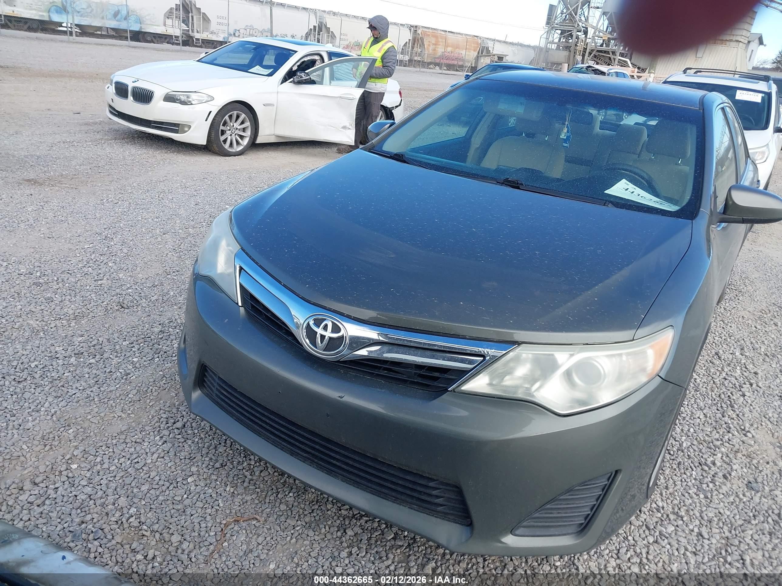 2013 Toyota Camry Le Gray vin: 4T4BF1FK0DR278631