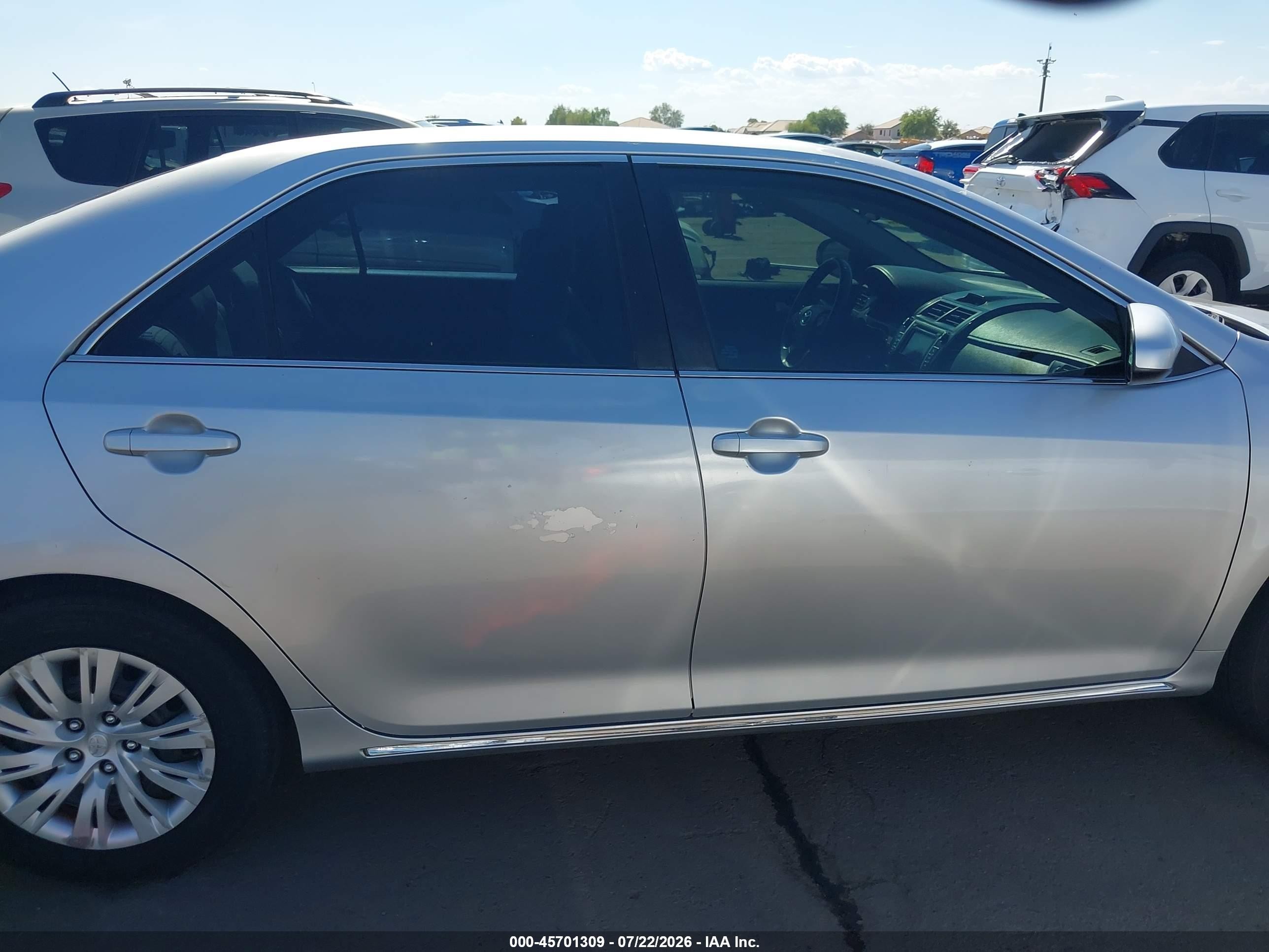 2013 Toyota Camry Le Silver vin: 4T4BF1FK0DR285952