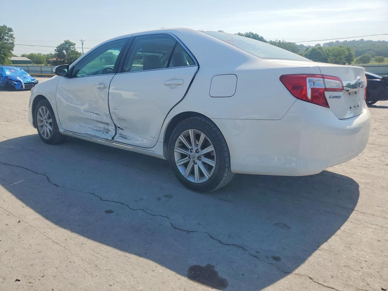 2013 Toyota Camry Xle White vin: 4T4BF1FK0DR292853
