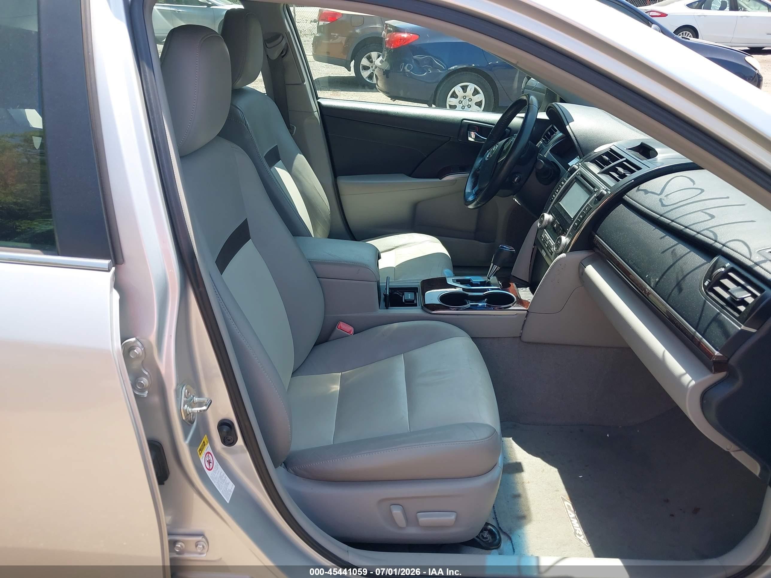 2013 Toyota Camry Xle Silver vin: 4T4BF1FK0DR298748
