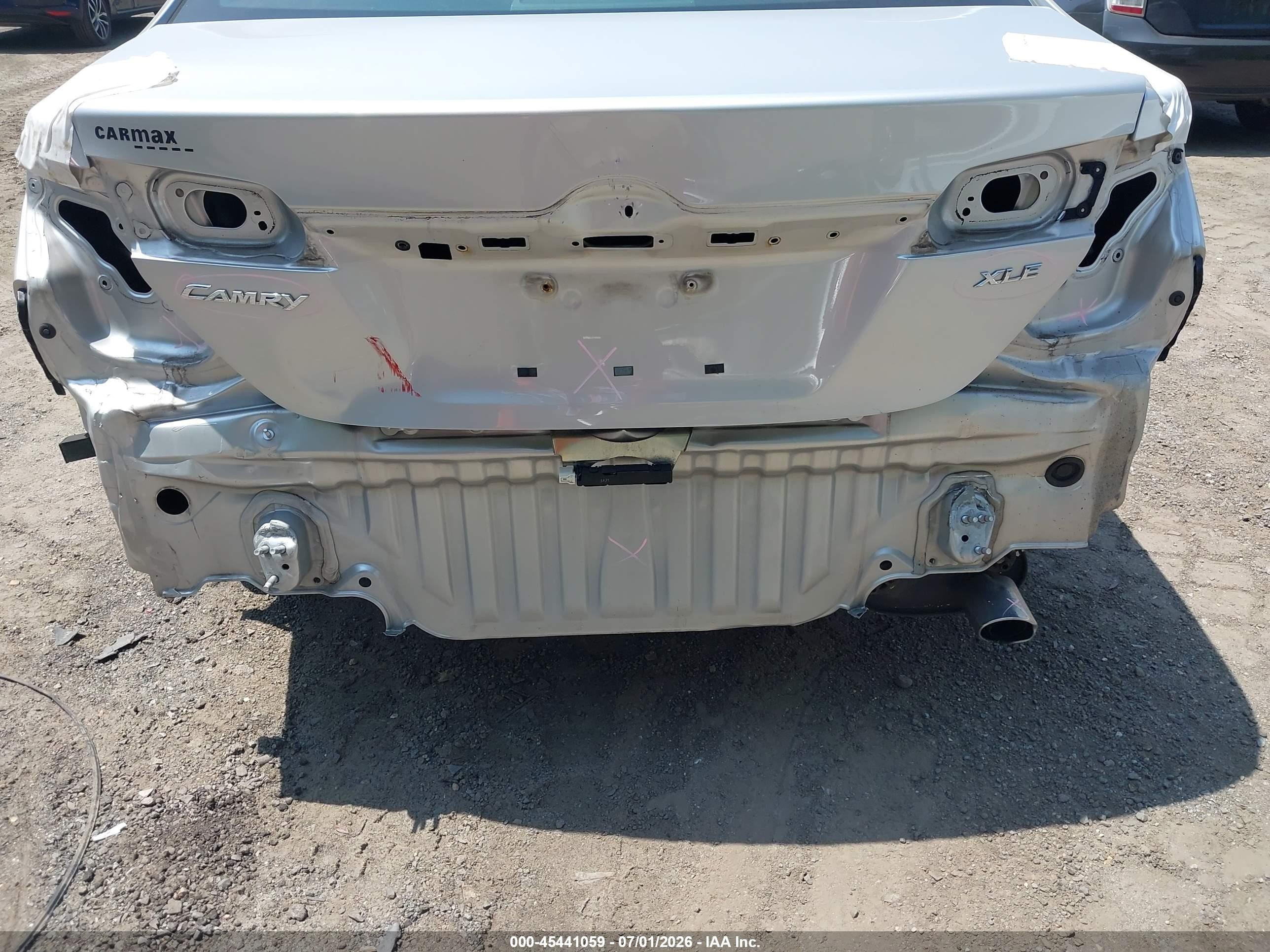 2013 Toyota Camry Xle Silver vin: 4T4BF1FK0DR298748