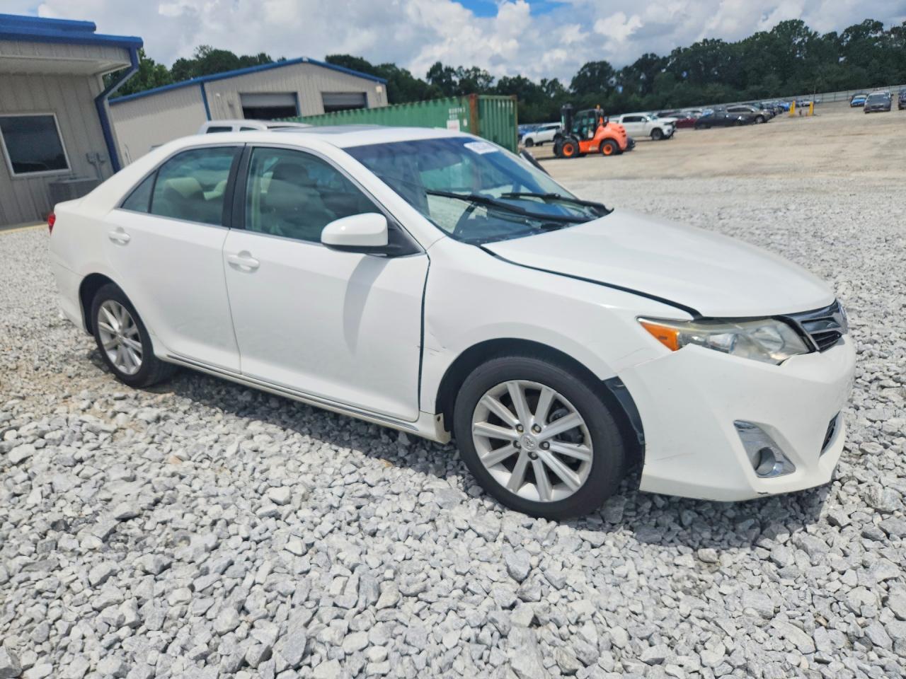2013 Toyota Camry Xle White vin: 4T4BF1FK0DR300496