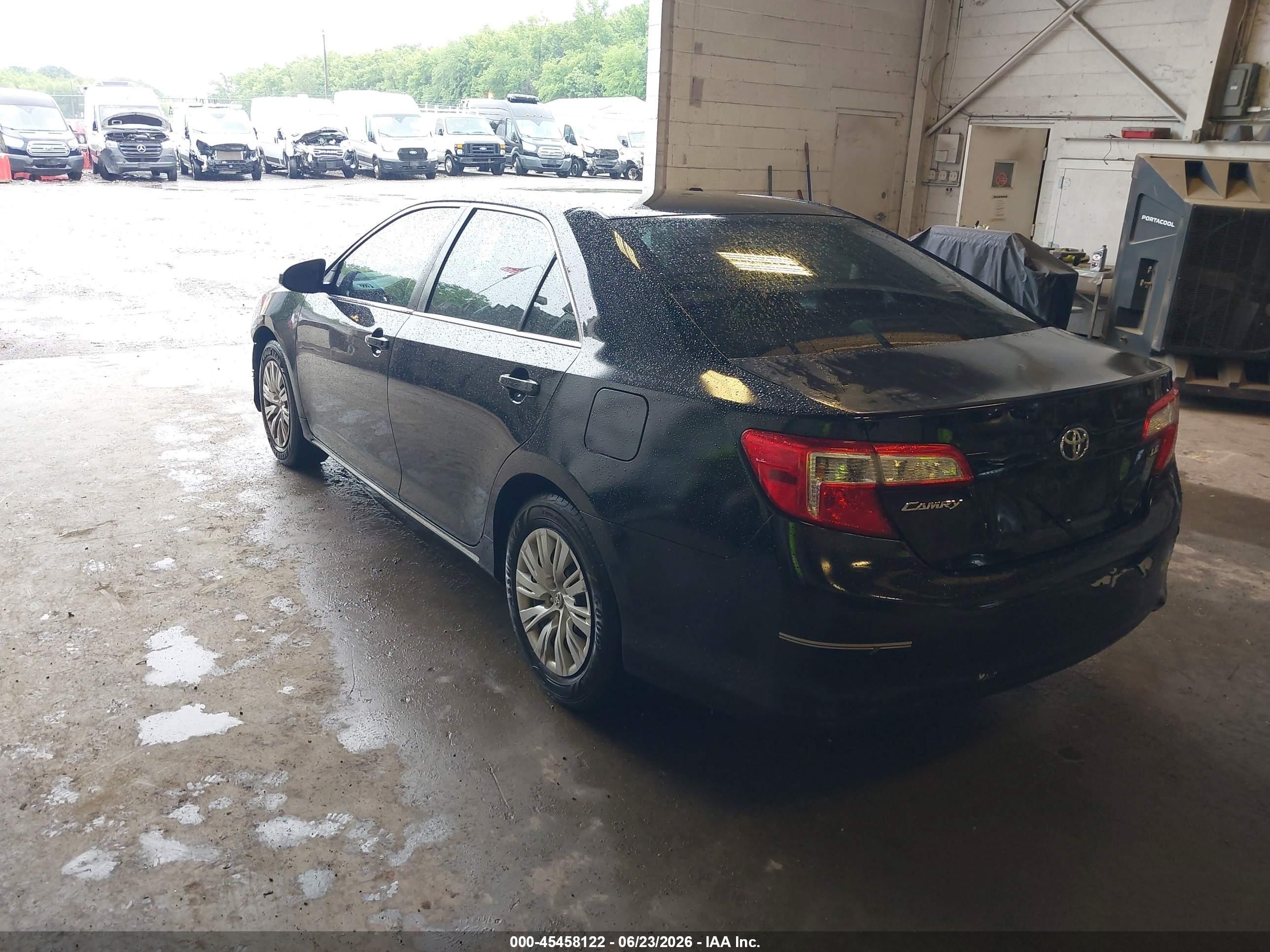 2013 Toyota Camry Le Black vin: 4T4BF1FK0DR301227