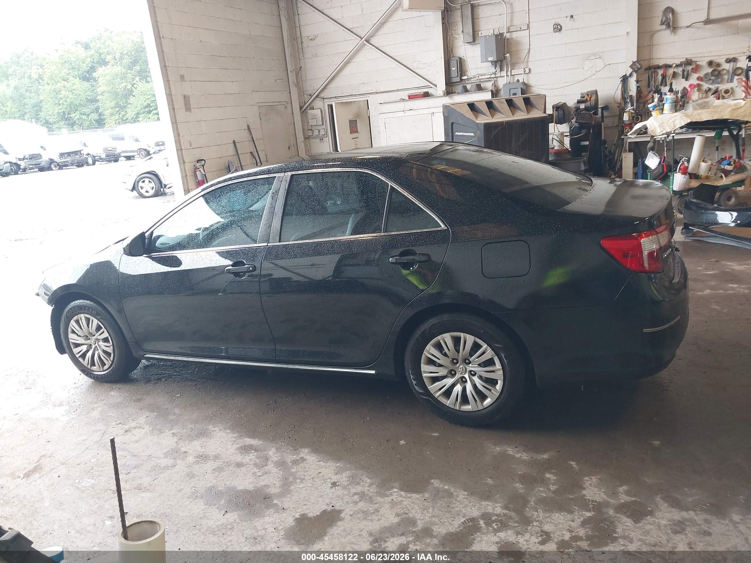 2013 Toyota Camry Le Black vin: 4T4BF1FK0DR301227