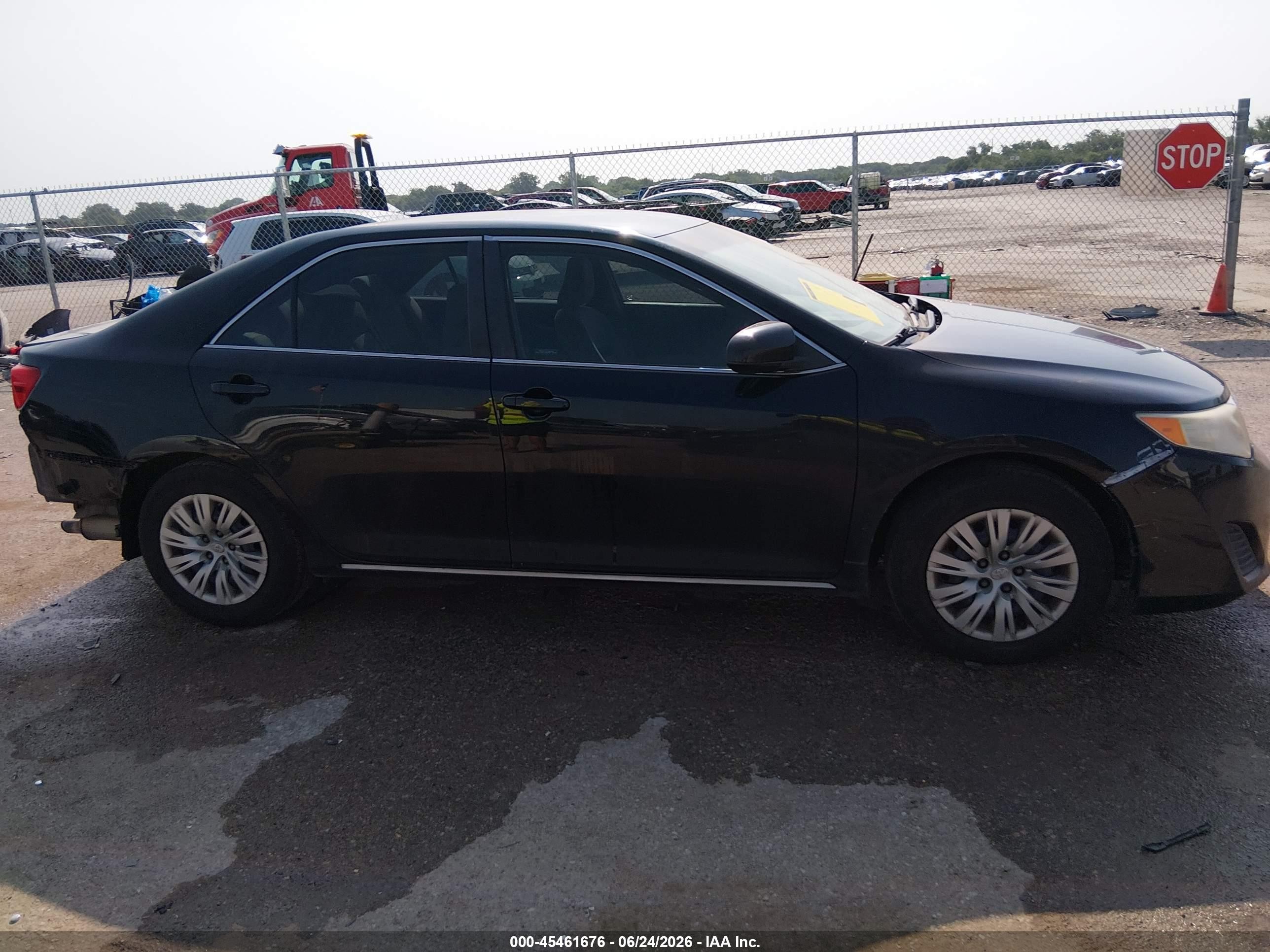 2013 Toyota Camry Le Black vin: 4T4BF1FK0DR301552