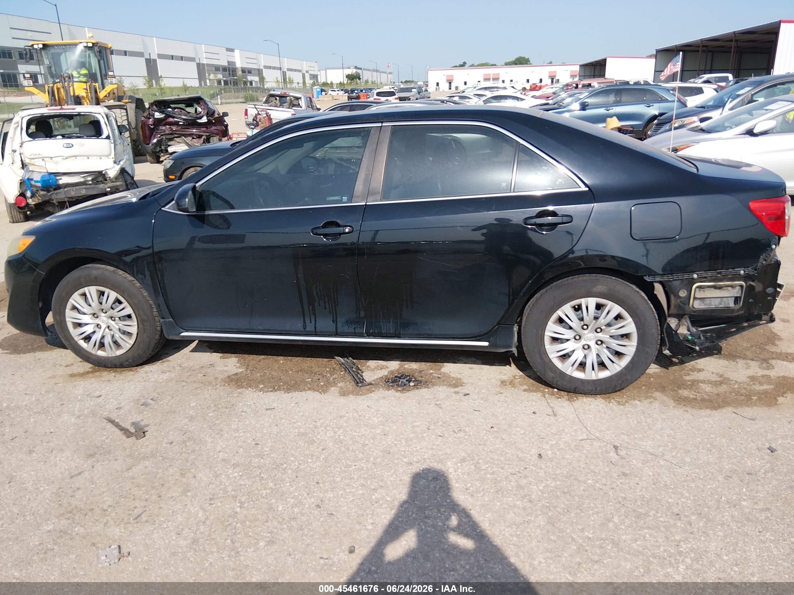 2013 Toyota Camry Le Black vin: 4T4BF1FK0DR301552