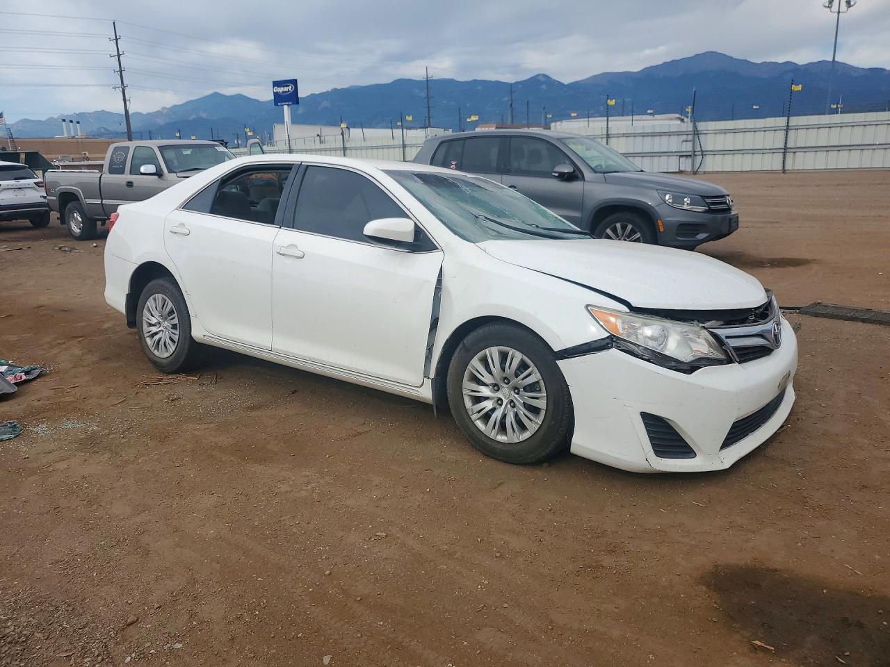 2013 Toyota Camry Le White vin: 4T4BF1FK0DR311935