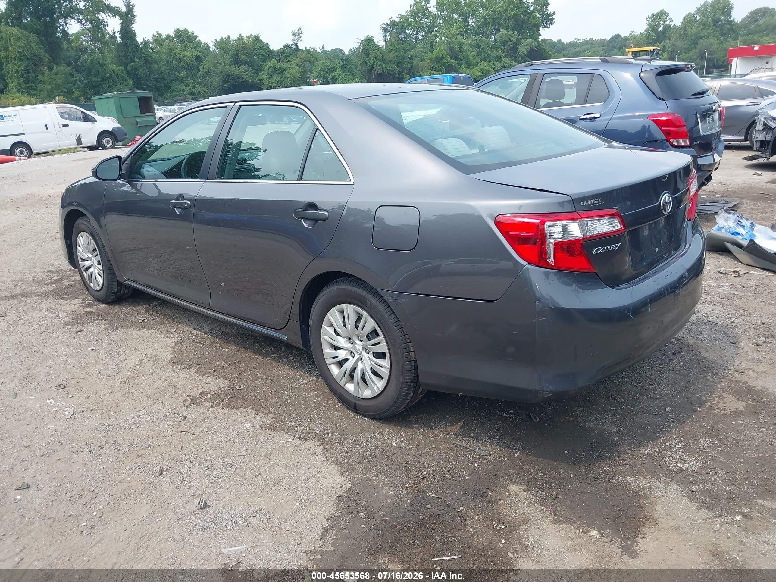 2013 Toyota Camry Le Gray vin: 4T4BF1FK0DR315368