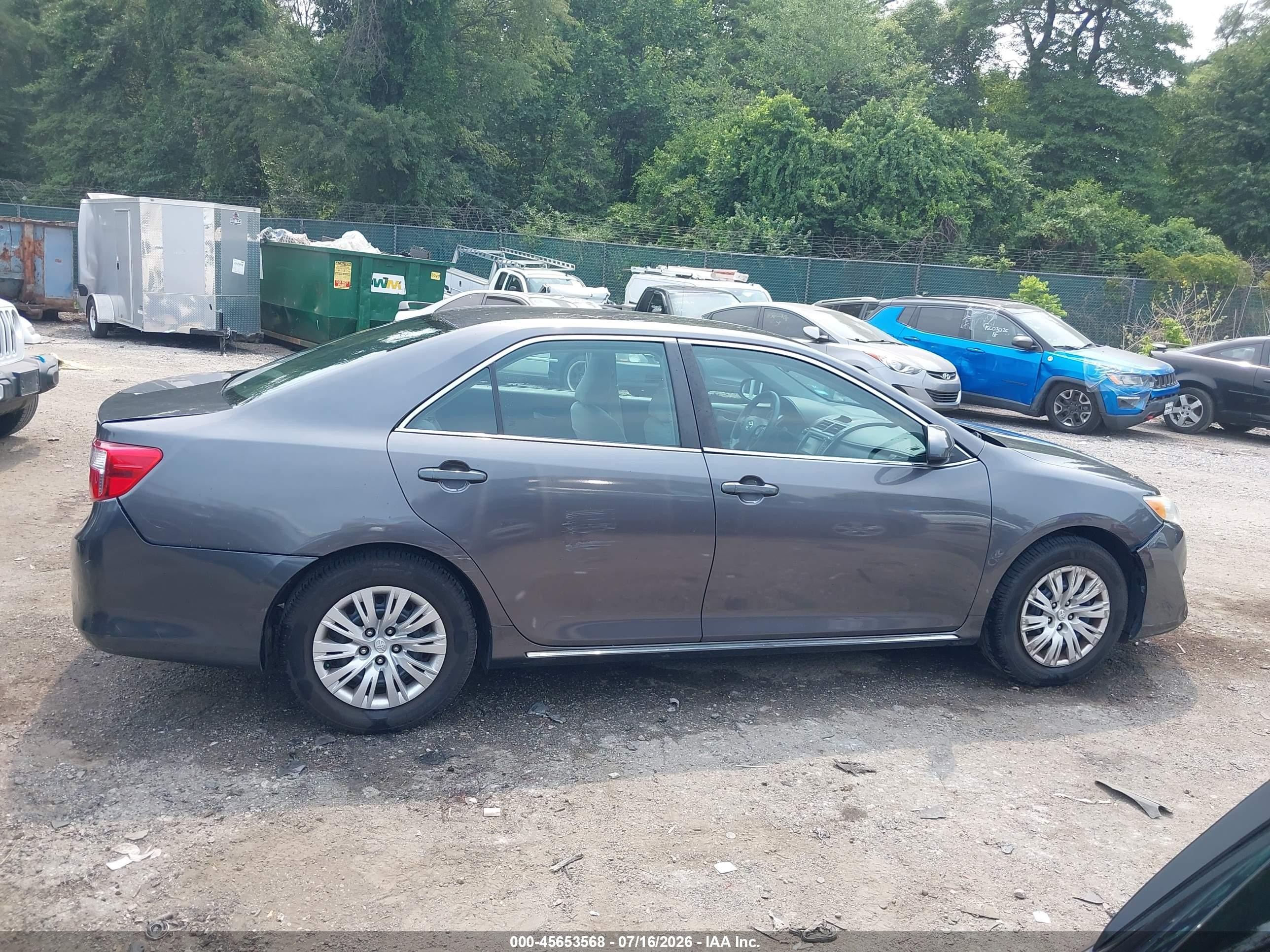 2013 Toyota Camry Le Gray vin: 4T4BF1FK0DR315368