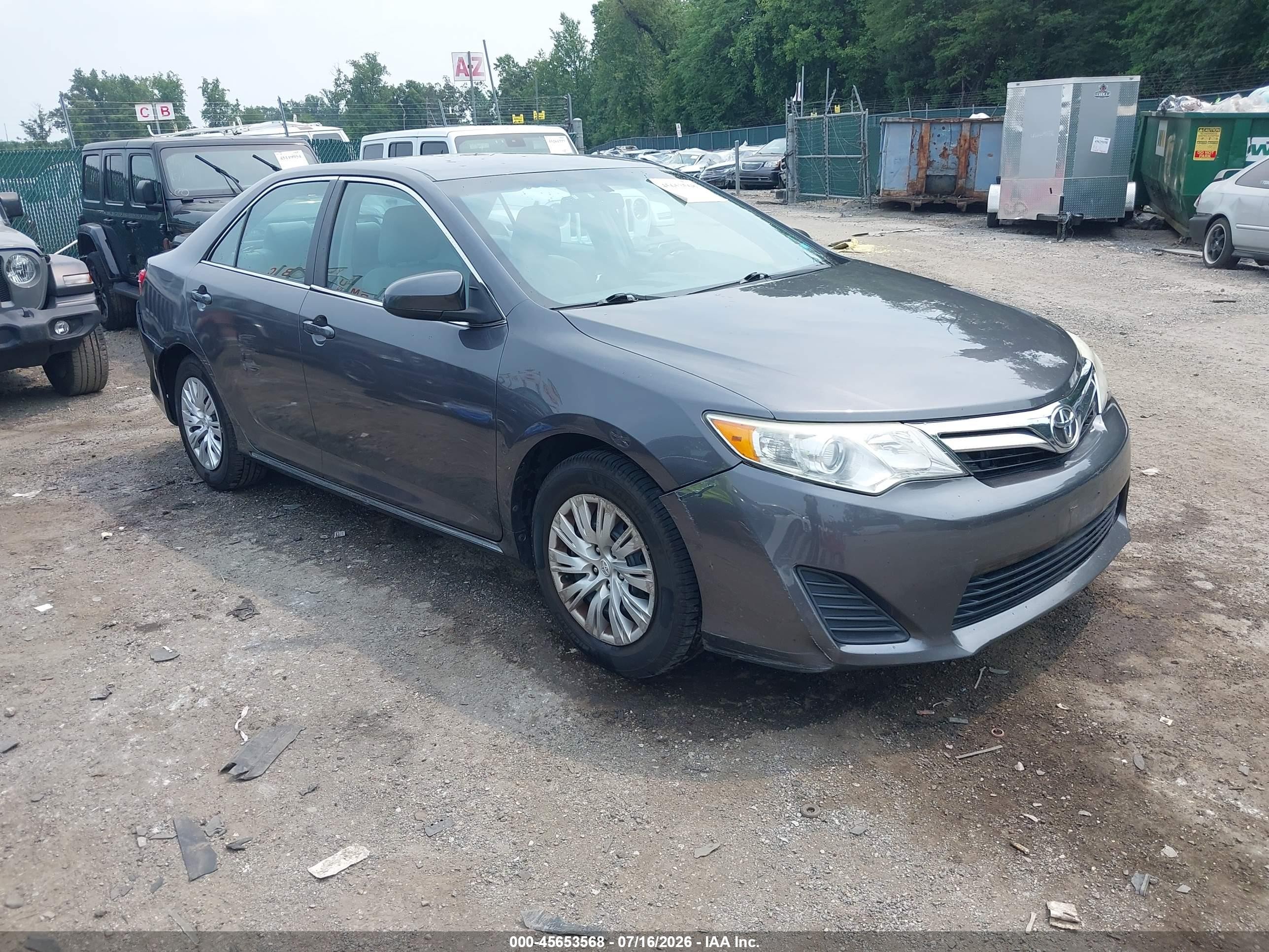 2013 Toyota Camry Le Gray vin: 4T4BF1FK0DR315368