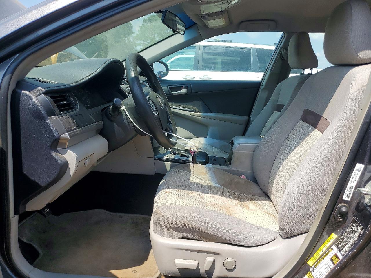 2013 Toyota Camry Le Gray vin: 4T4BF1FK0DR323082