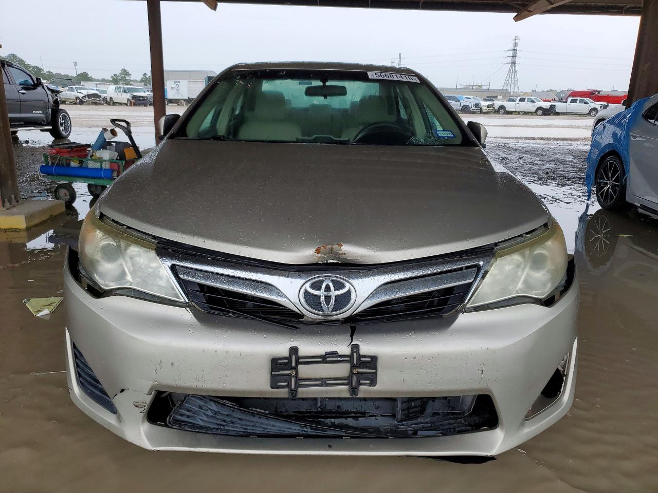 2013 Toyota Camry Le Gold vin: 4T4BF1FK0DR327214