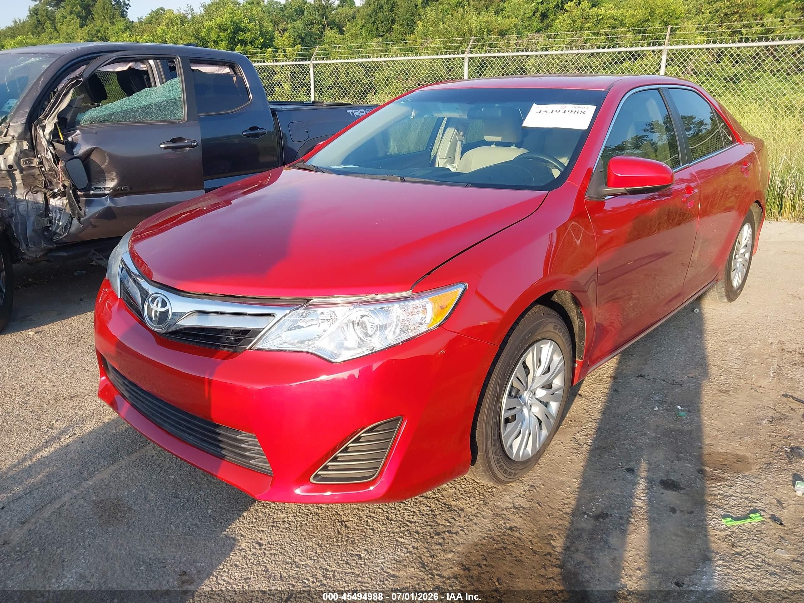 2013 Toyota Camry Le Red vin: 4T4BF1FK0DR331117