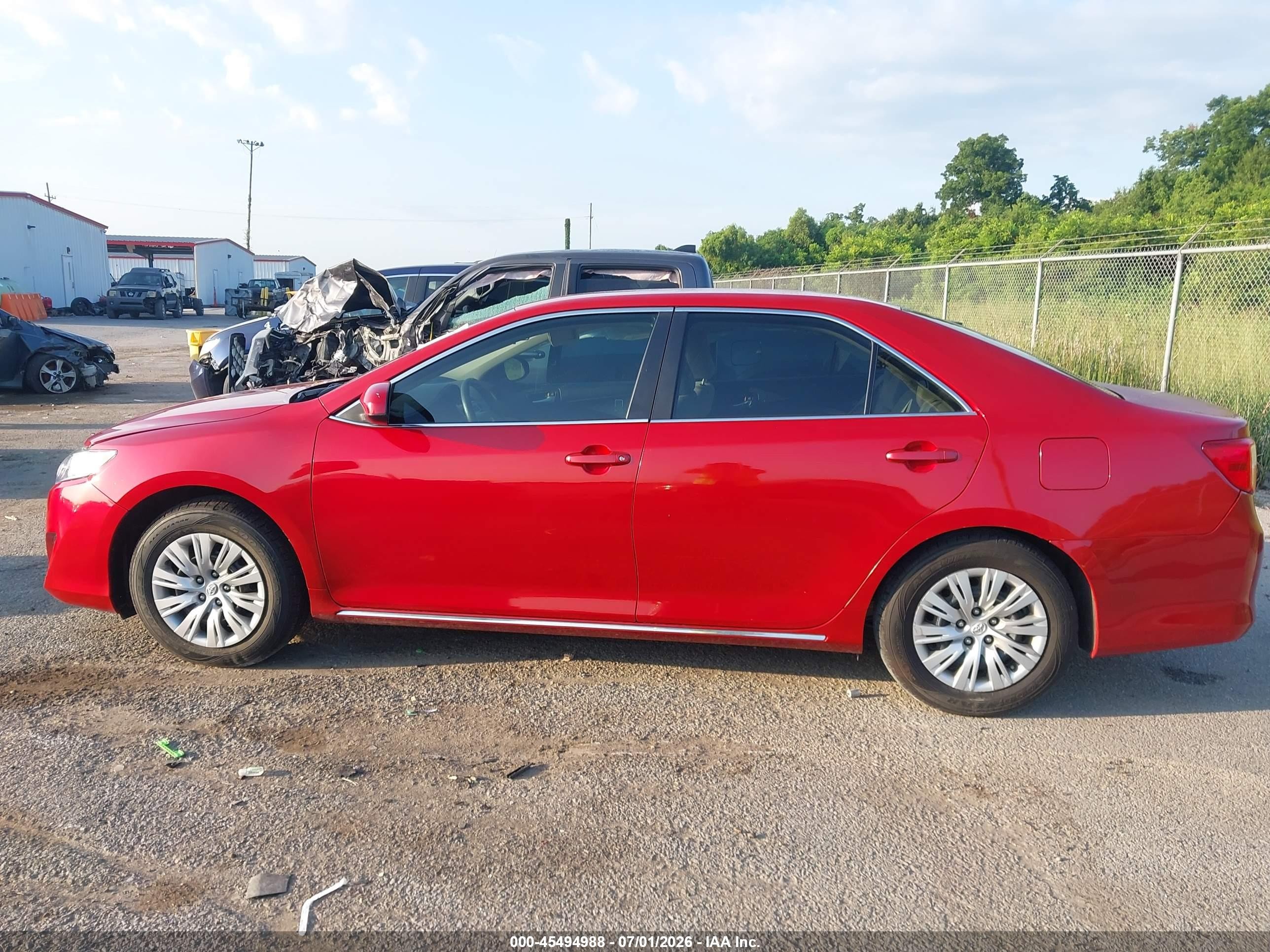 2013 Toyota Camry Le Red vin: 4T4BF1FK0DR331117