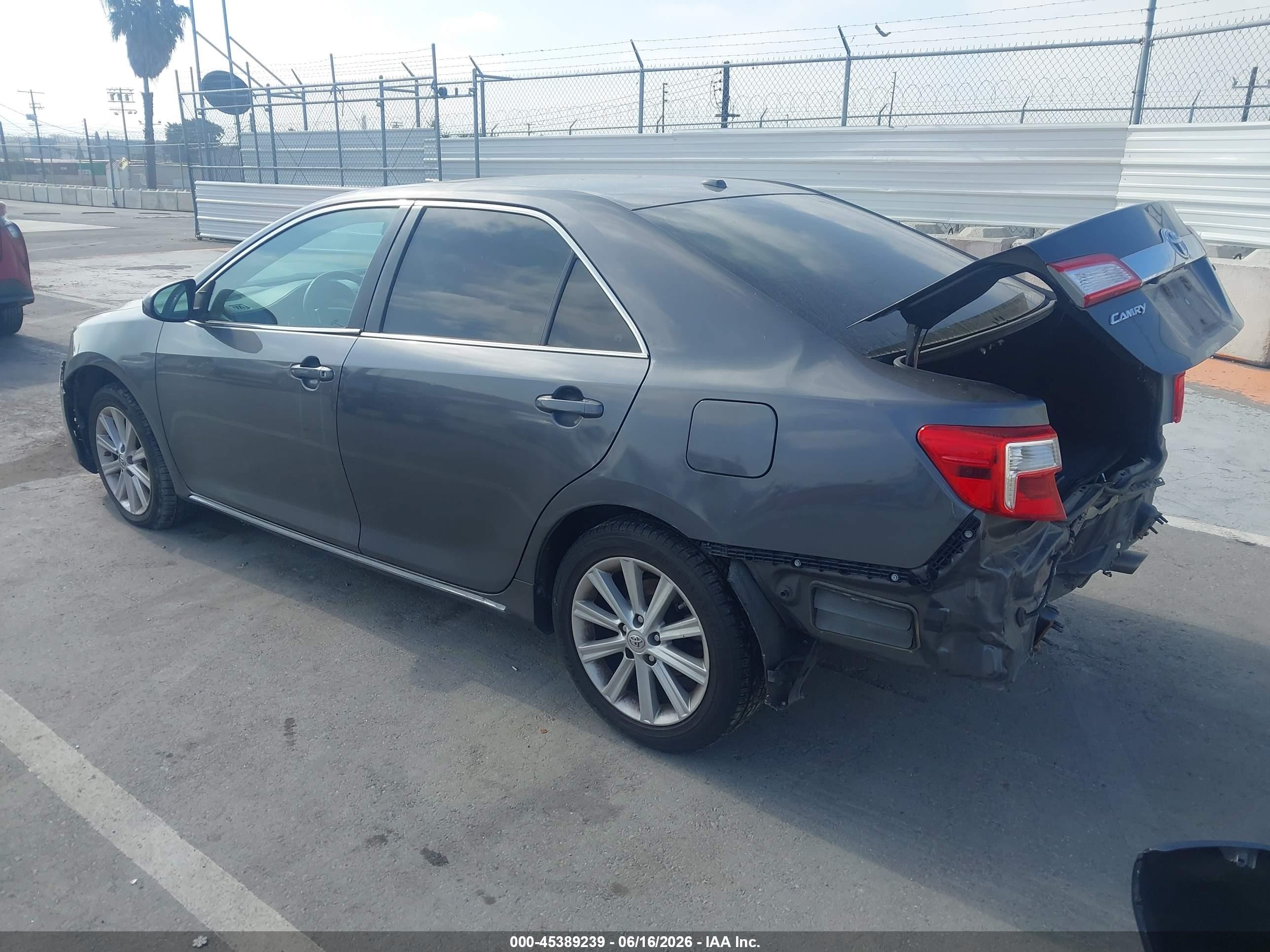 2013 Toyota Camry Xle Gray vin: 4T4BF1FK0DR336138