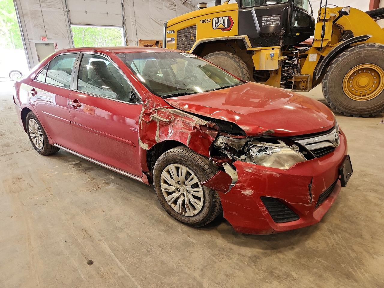 2014 Toyota Camry Le Red vin: 4T4BF1FK0ER343138
